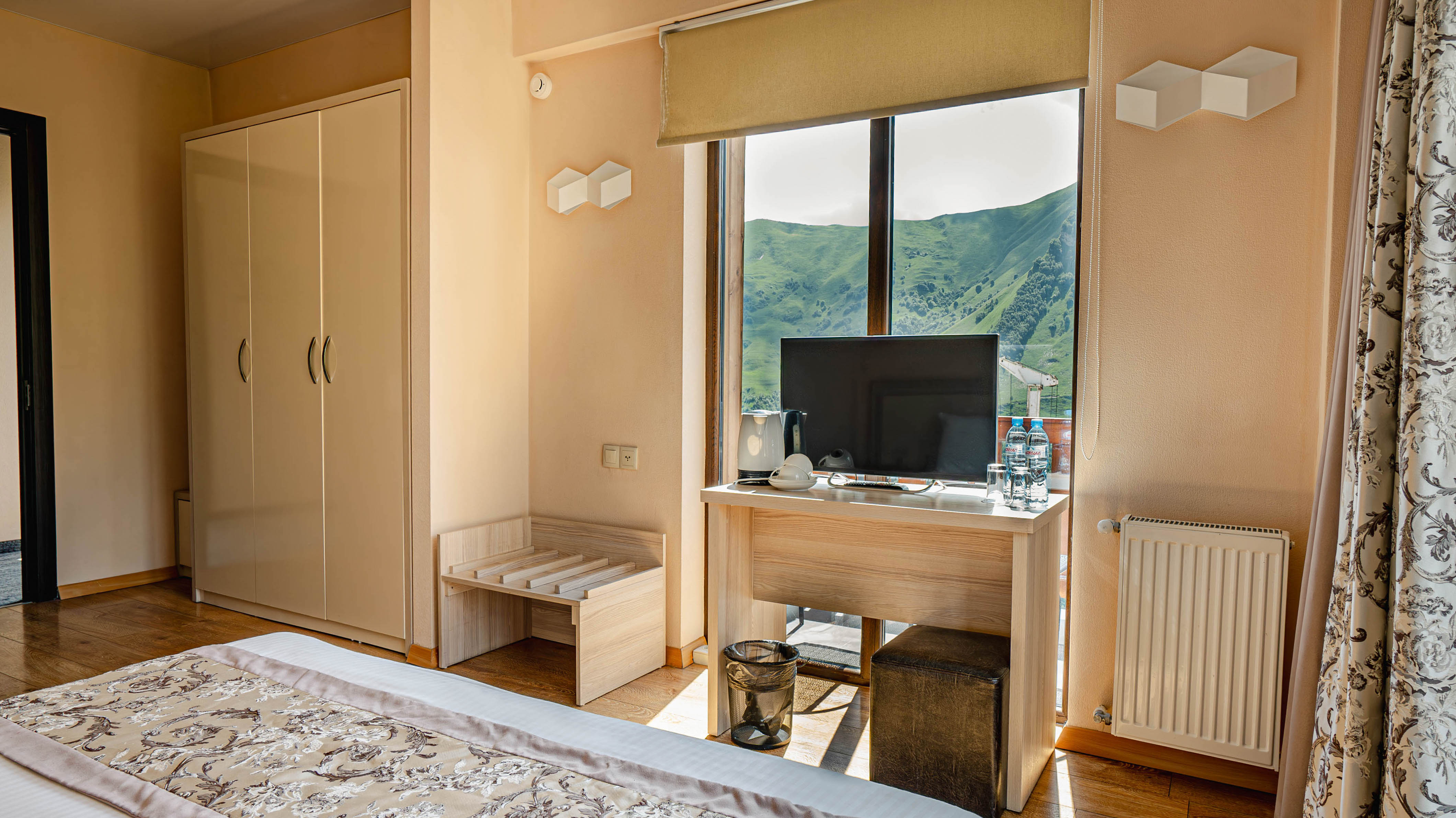 Double or Twin Deluxe