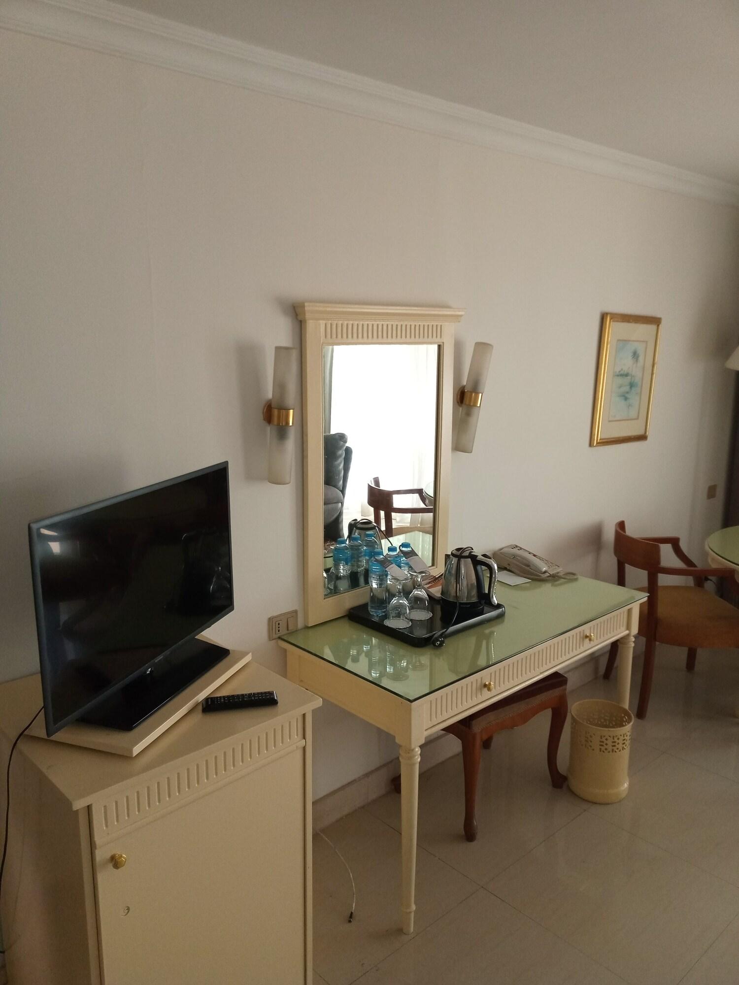 Twin Classic Garden View