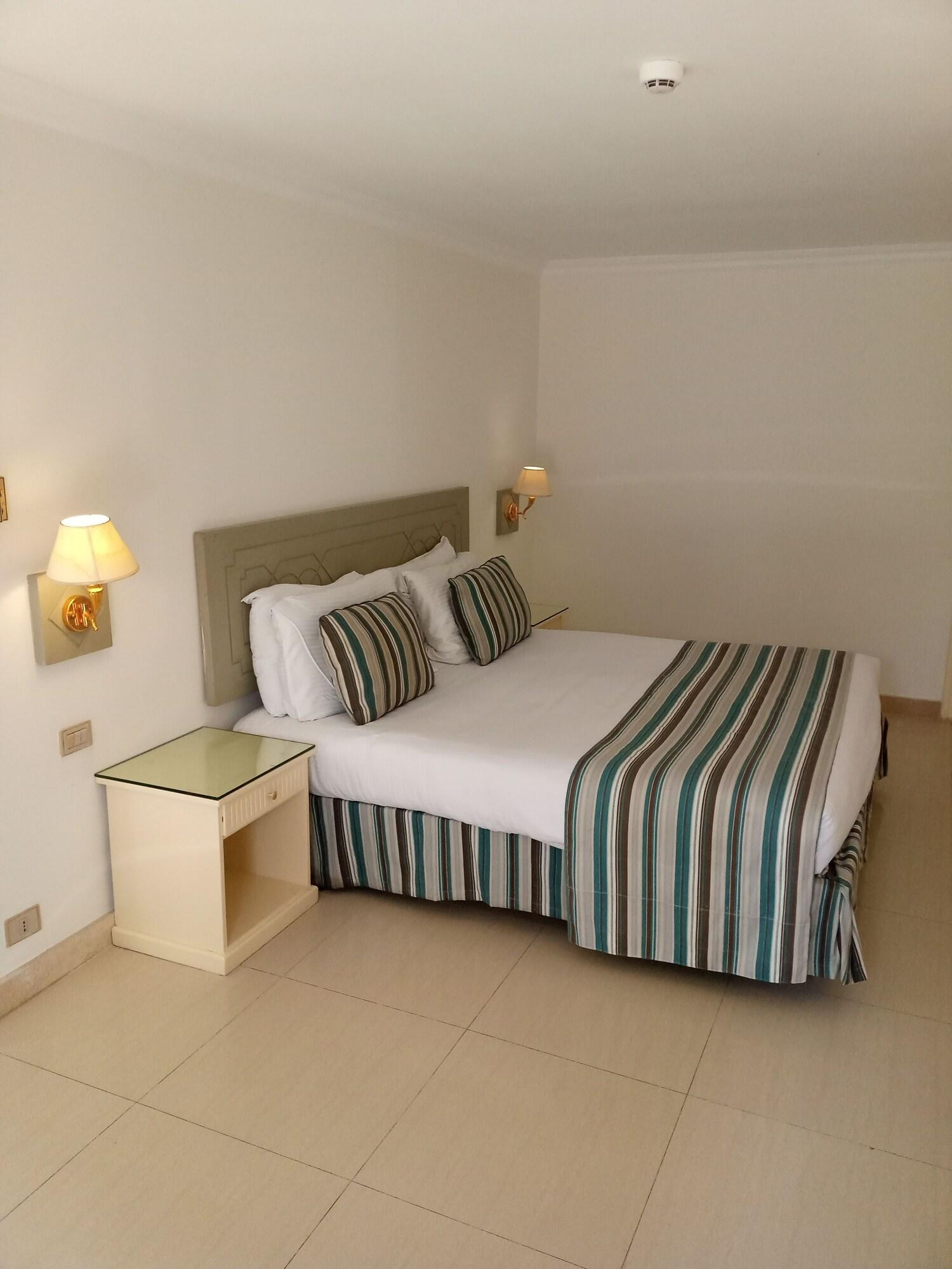 Twin Classic Garden View