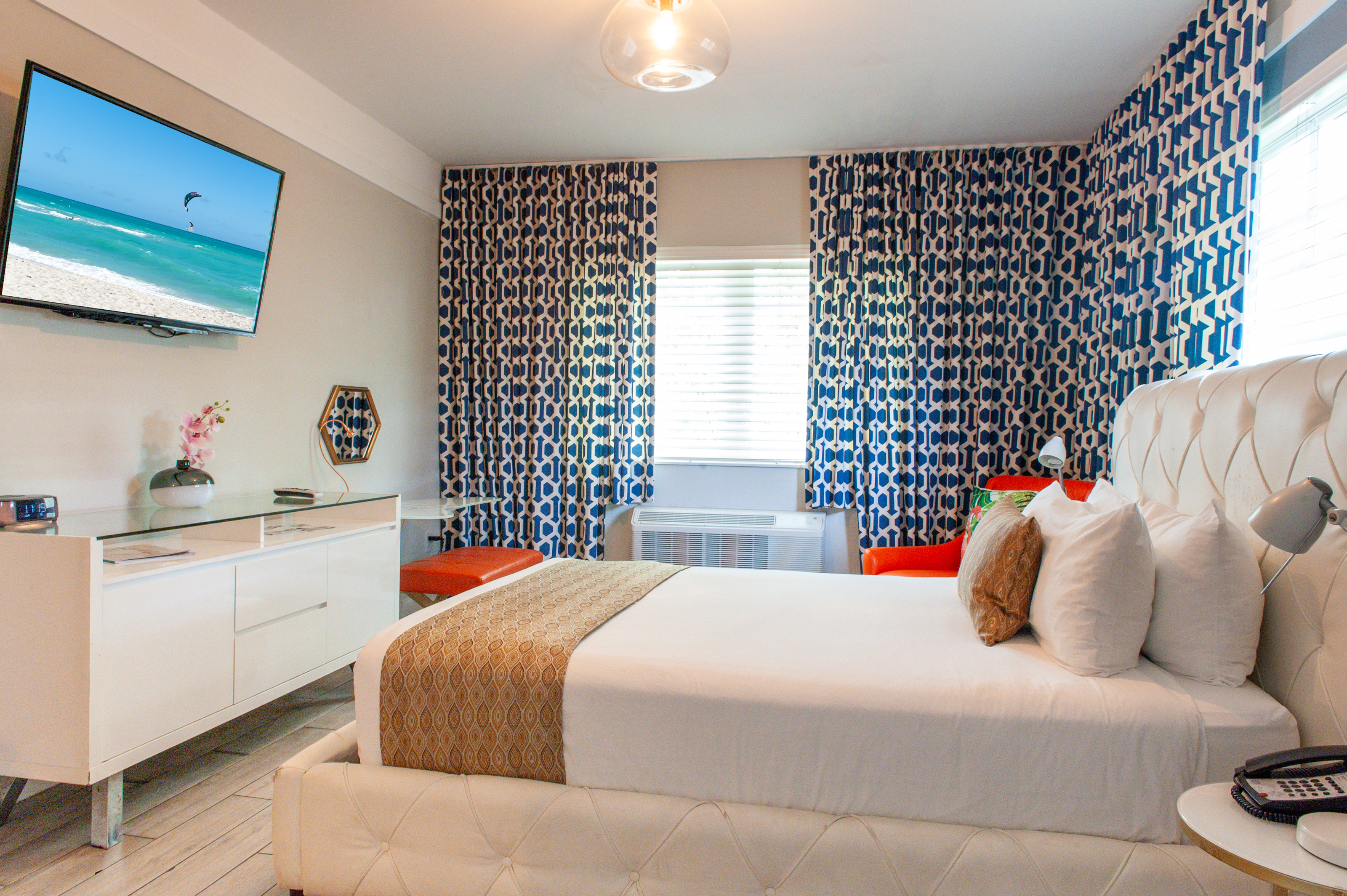 Double Queen Size Bed