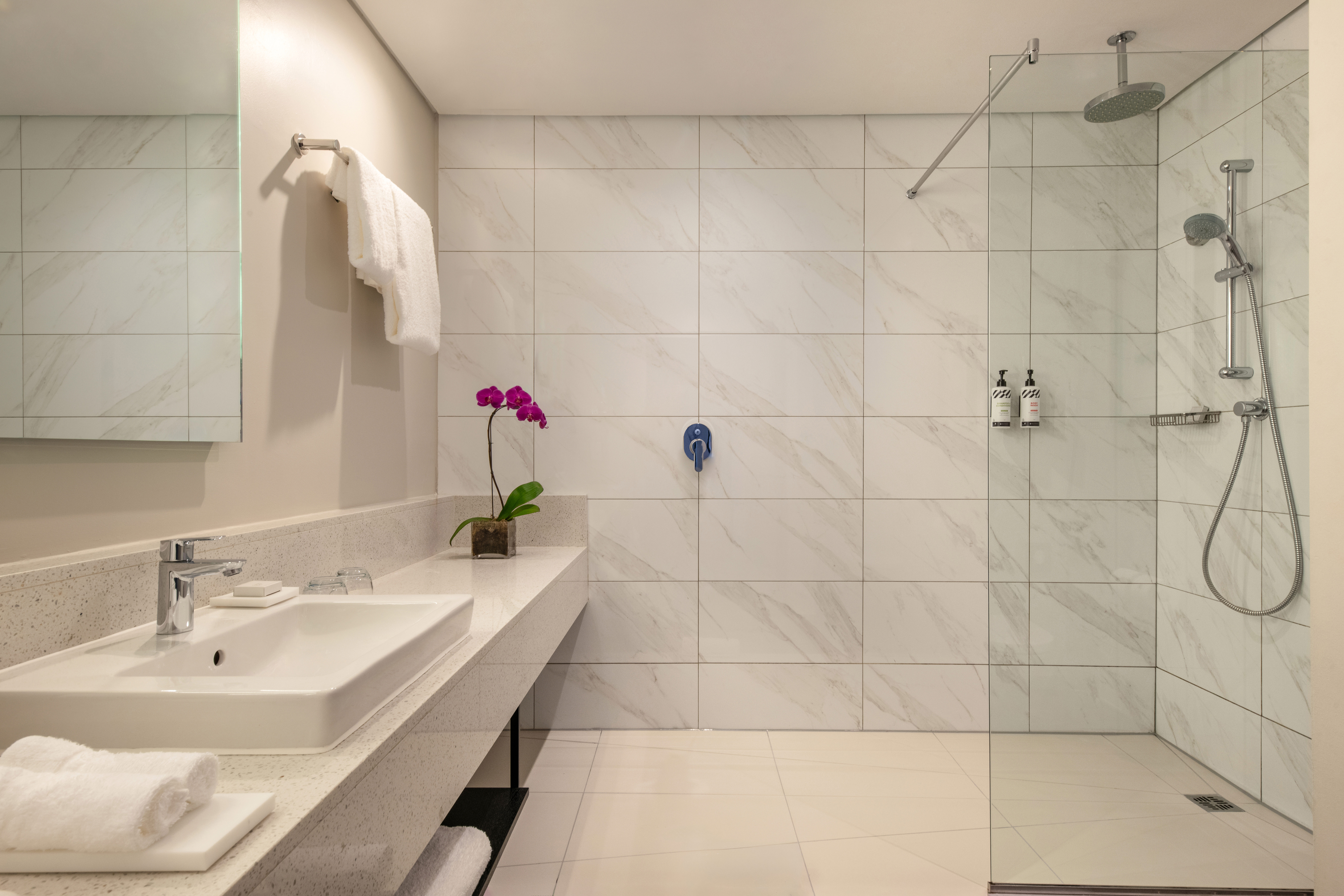 Double Superior King Bed