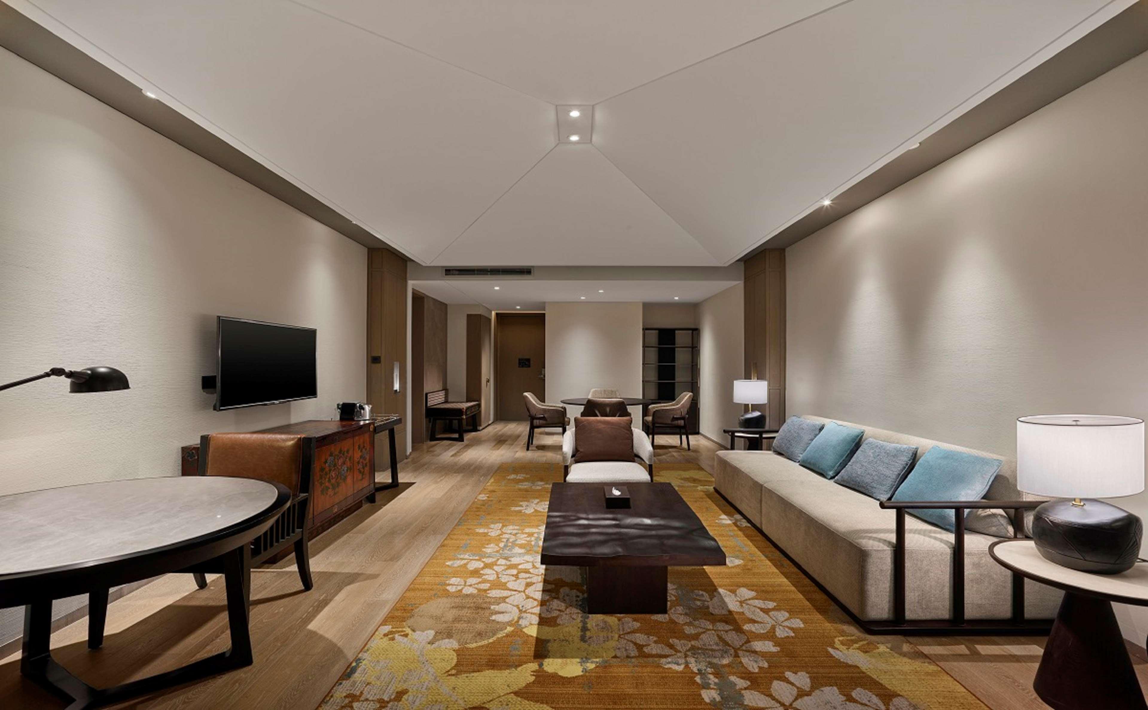 Suite Executive King Bed