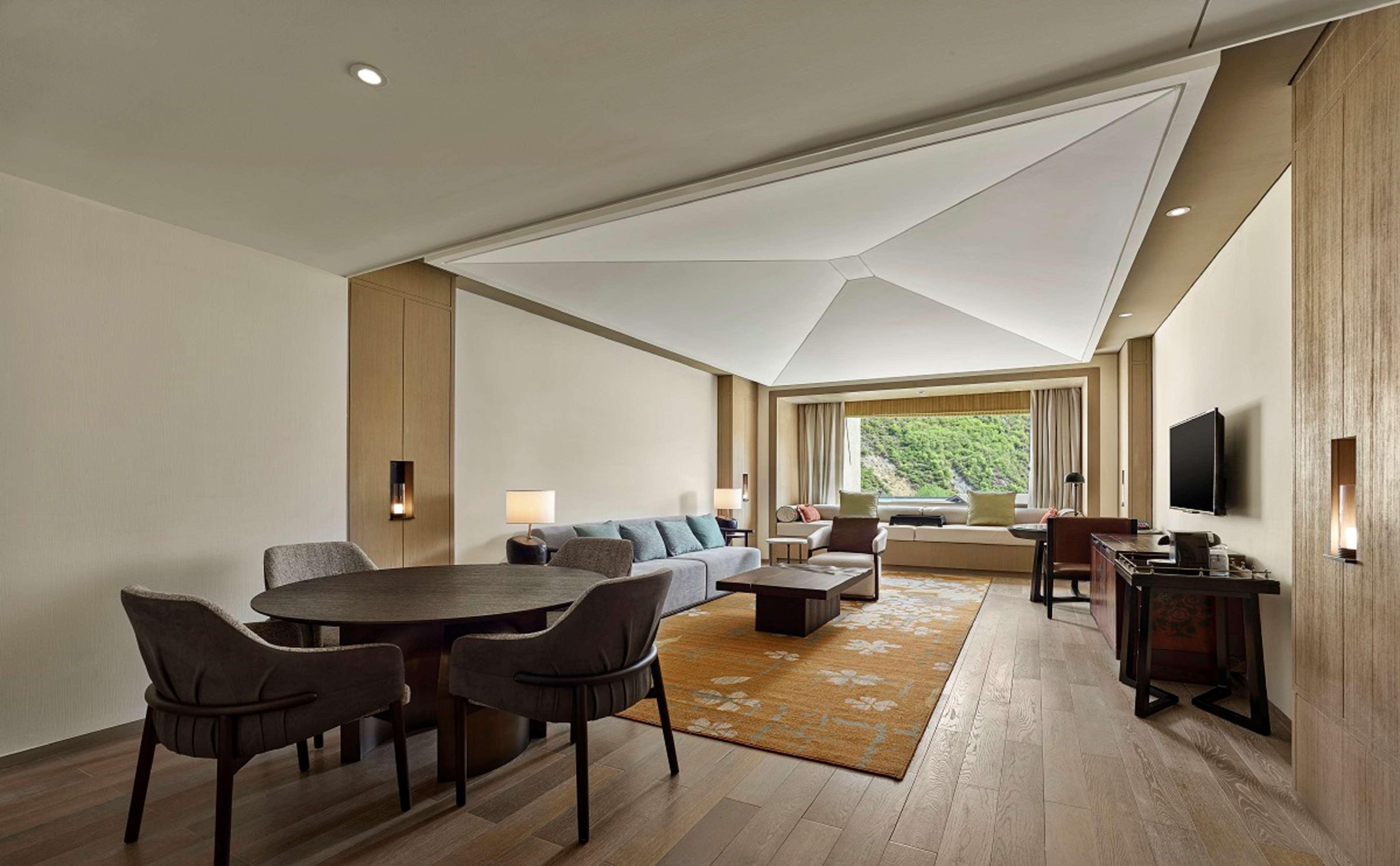 Suite Executive King Bed