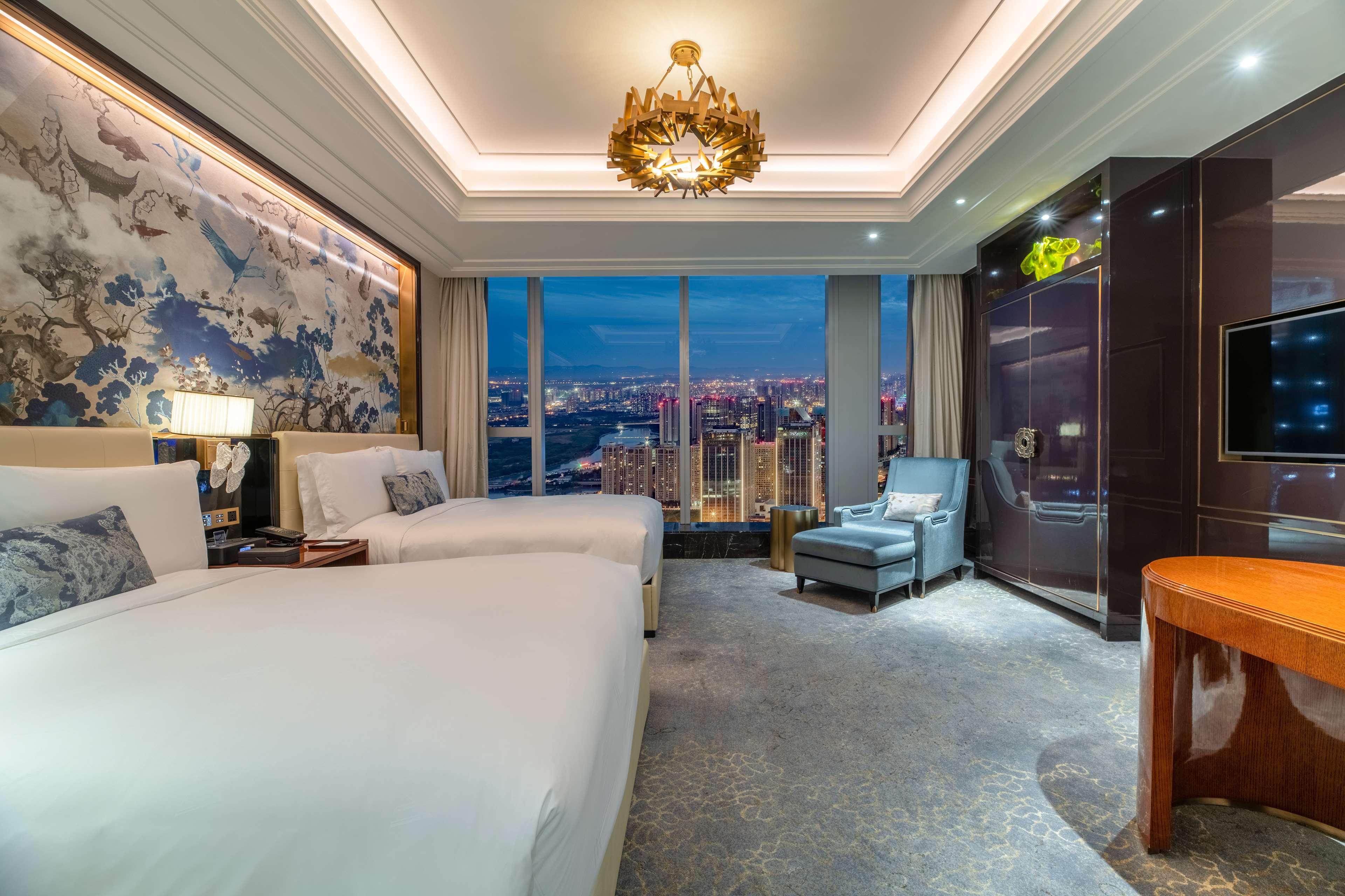 Room Deluxe with Views