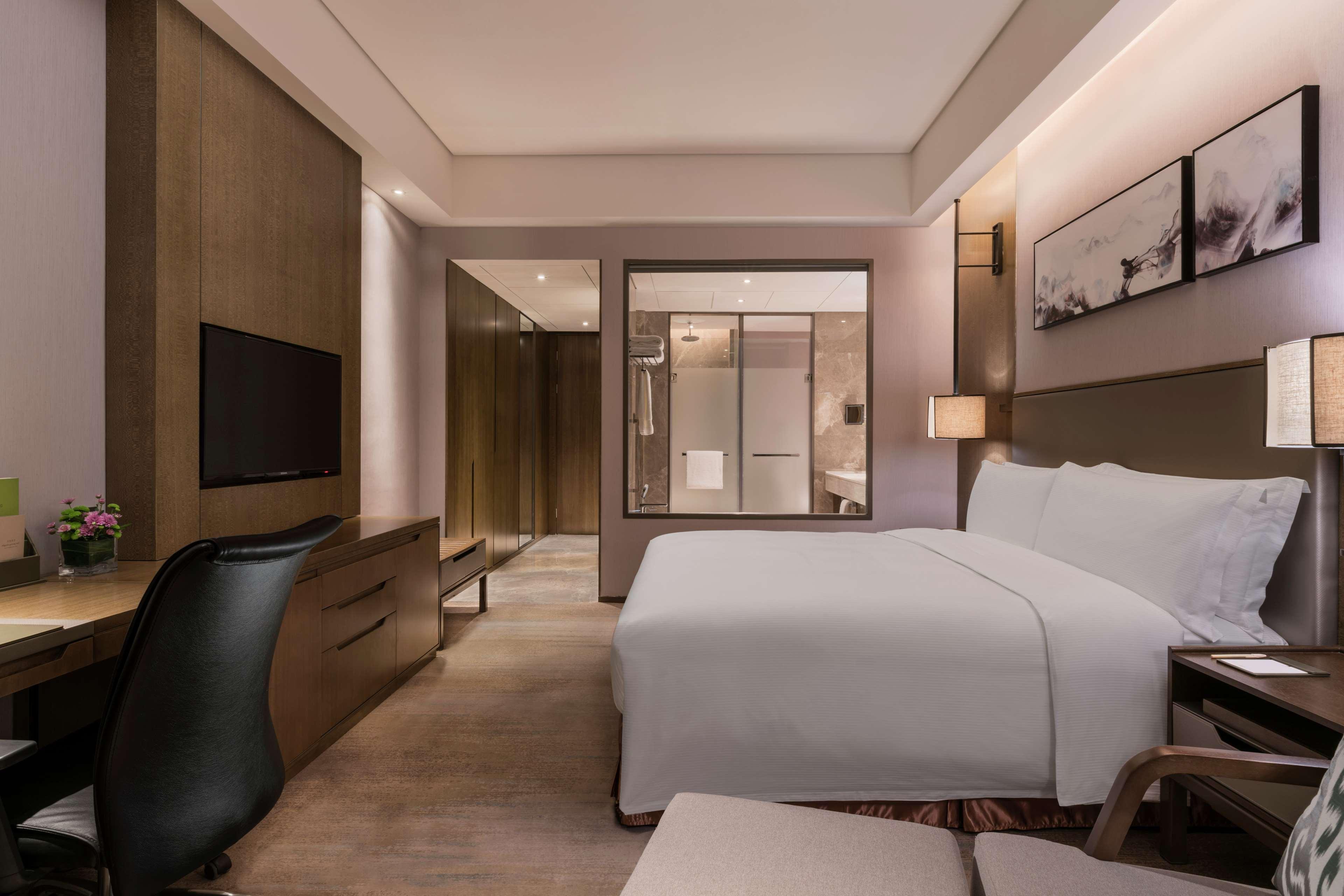 Room Superior King Bed