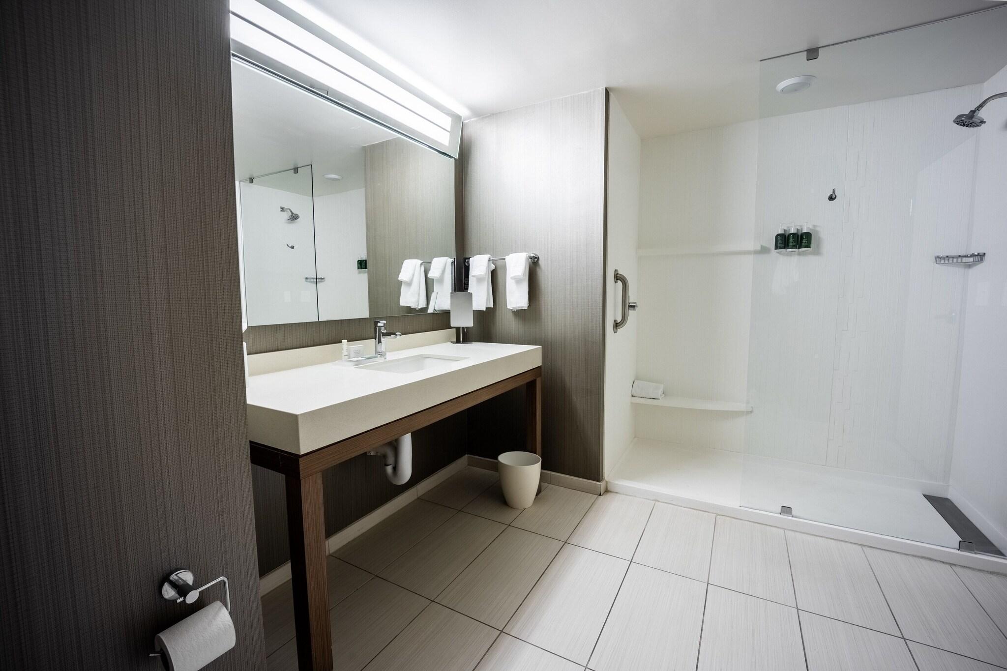 Double Accessible-two Queen Beds