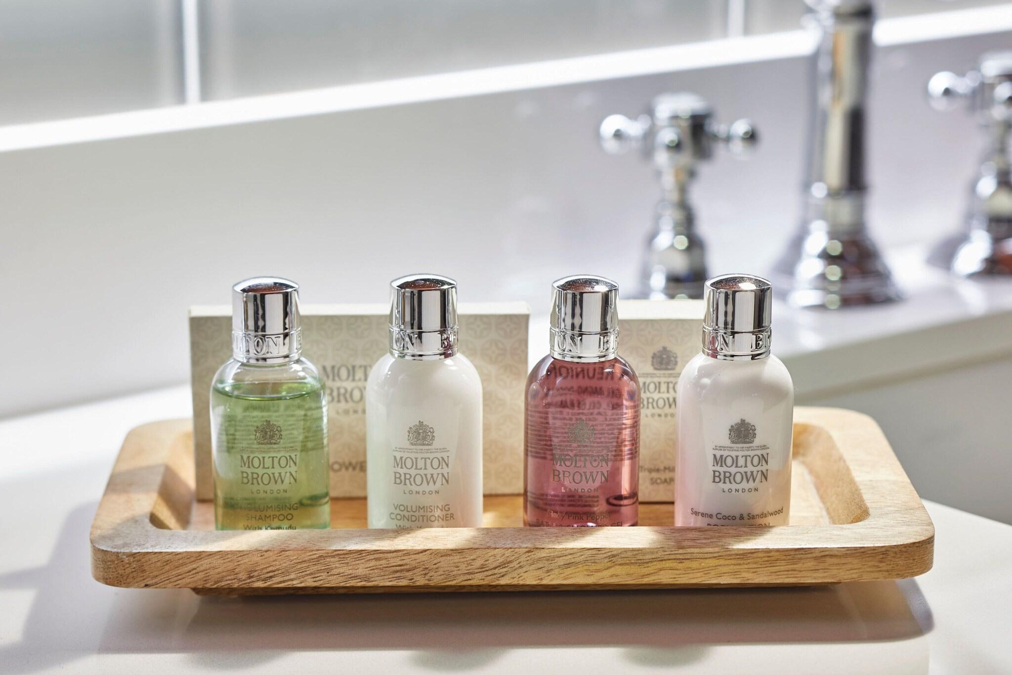 Villa Ocean Front King Bed