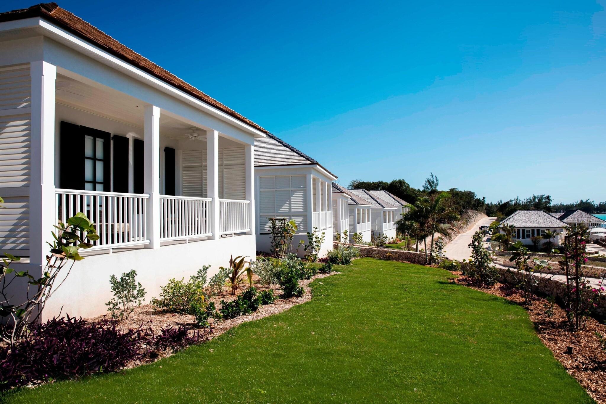 Villa Partial Ocean View King Bed