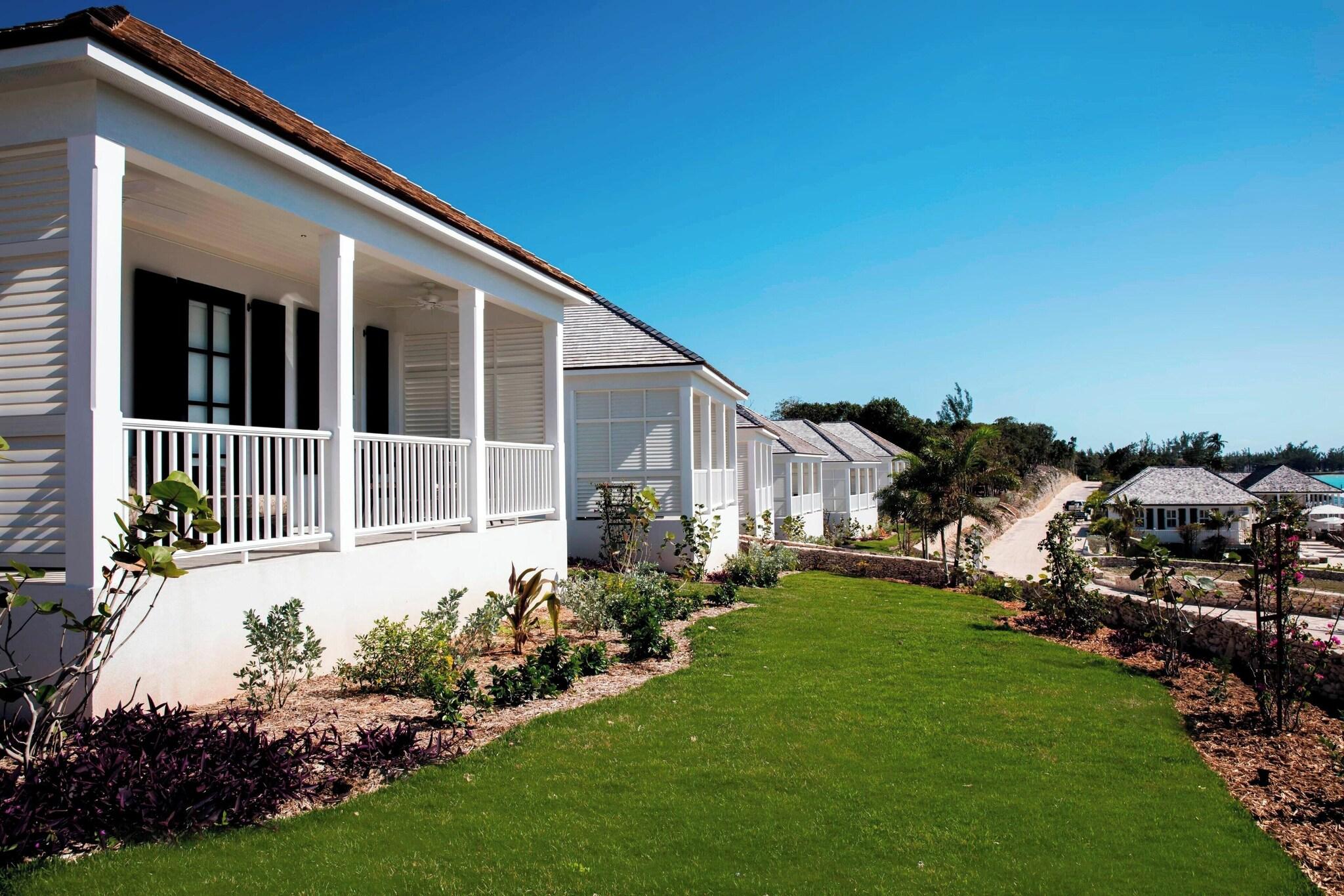 Villa Partial Ocean View King Bed