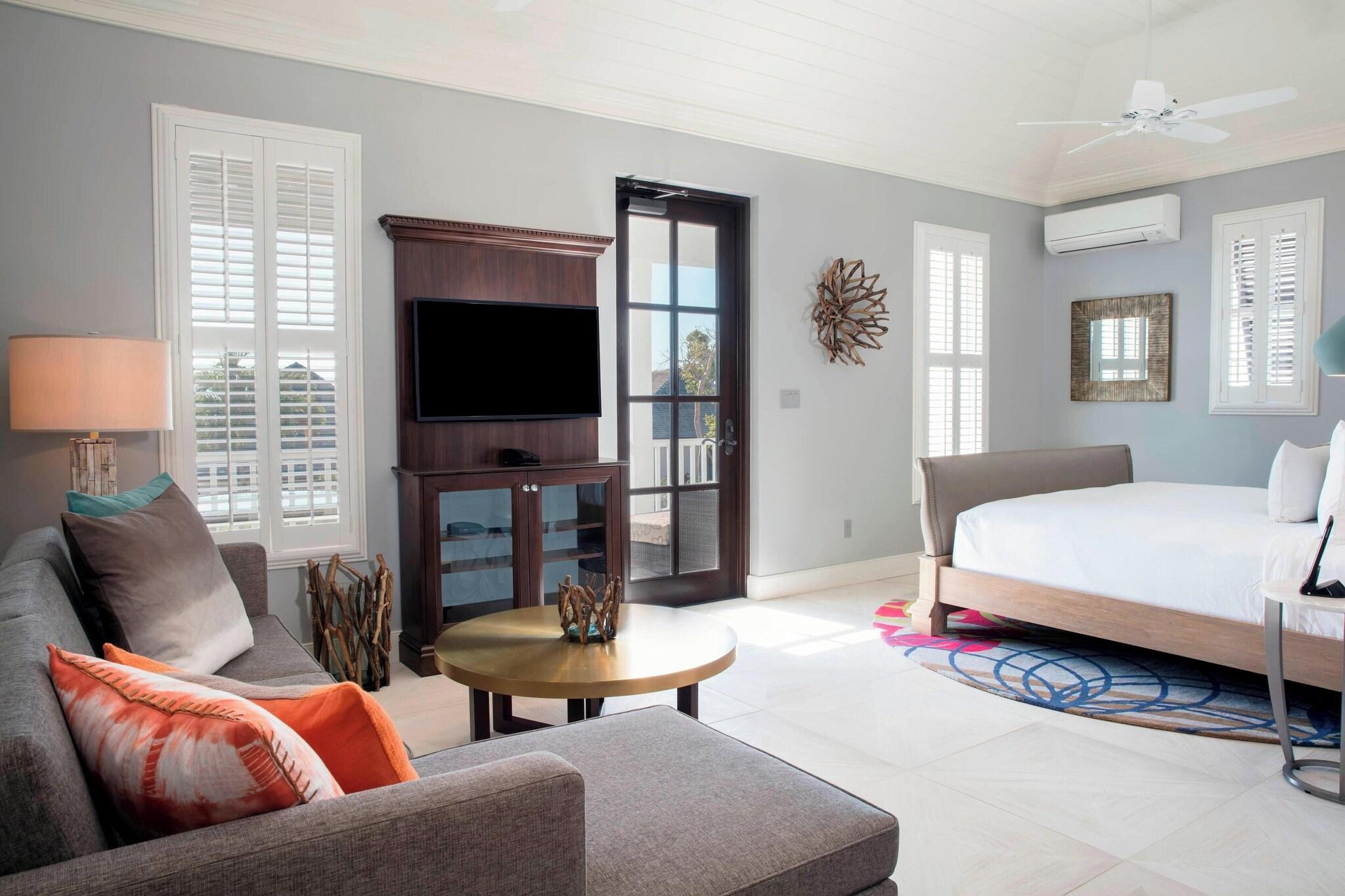 Villa Ocean Front King Bed