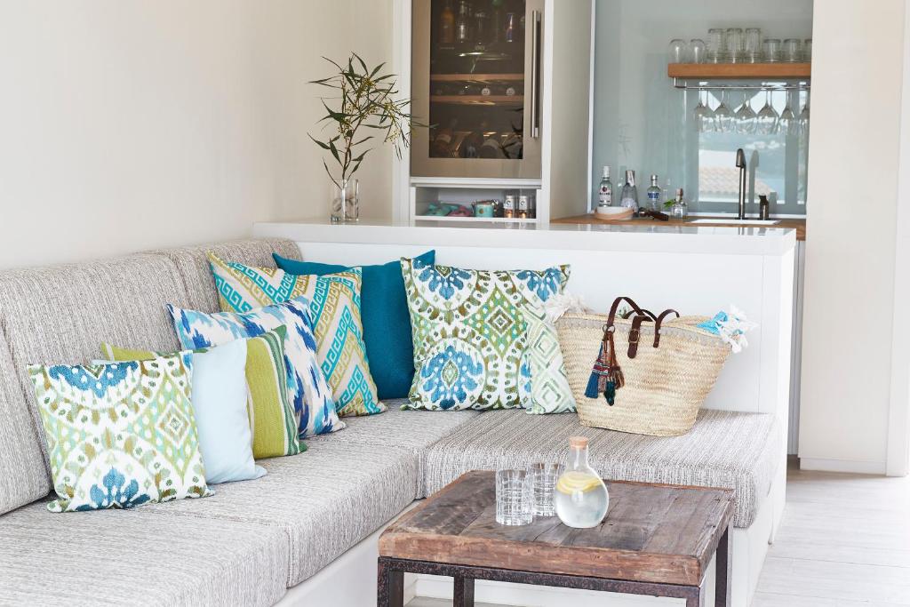 Suite Pool View One Bedroom