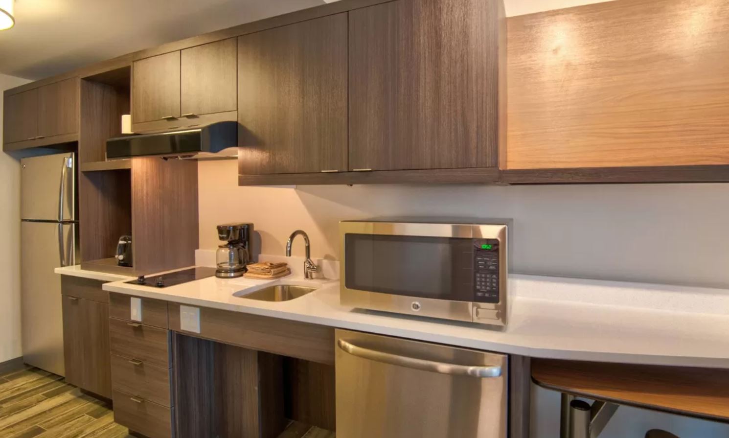 Studio King Size Bed