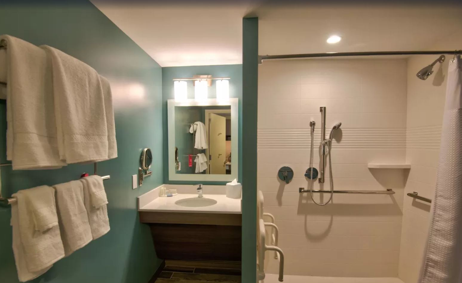 Studio King Size Bed