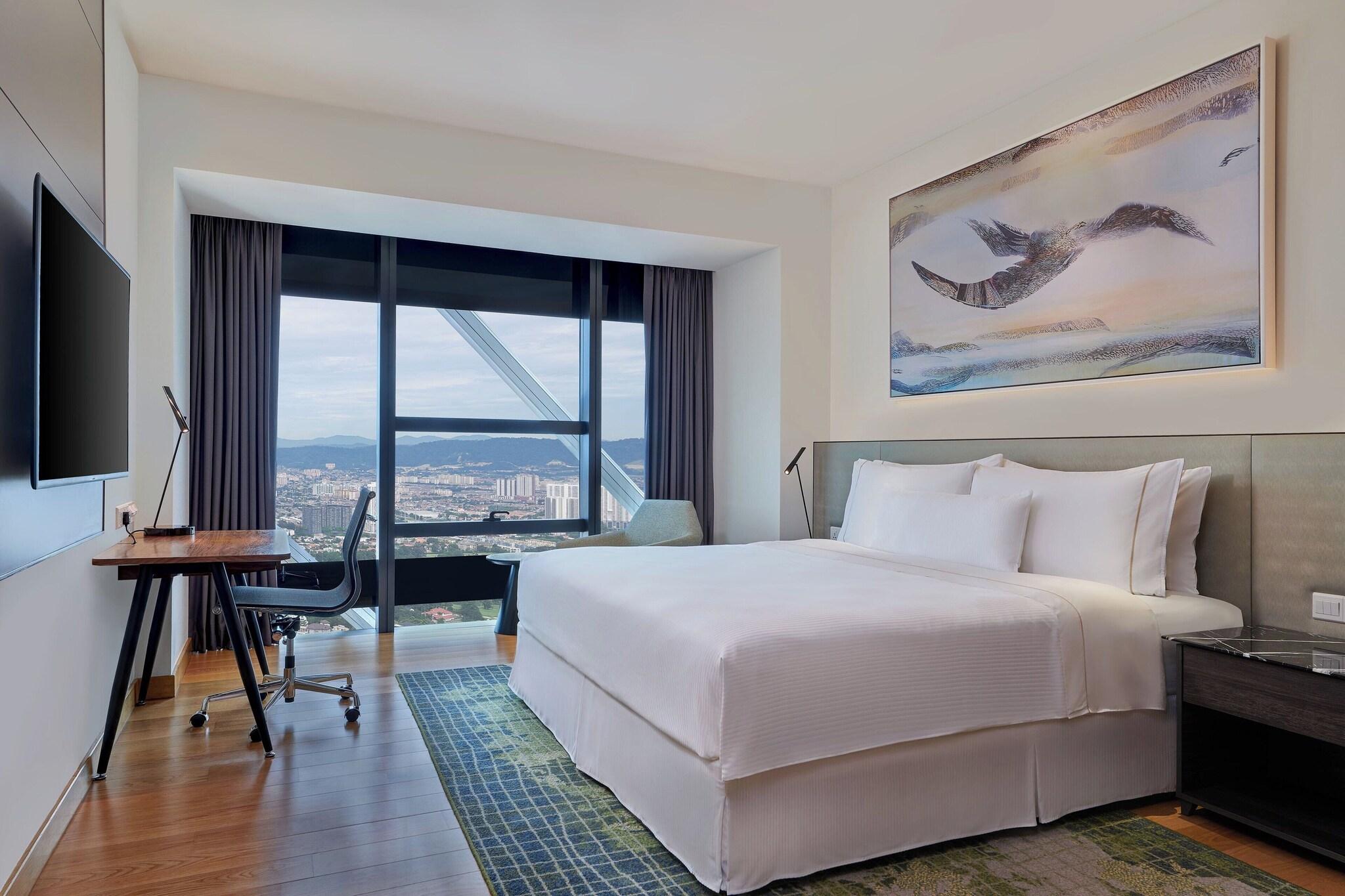 Studio King Size Bed