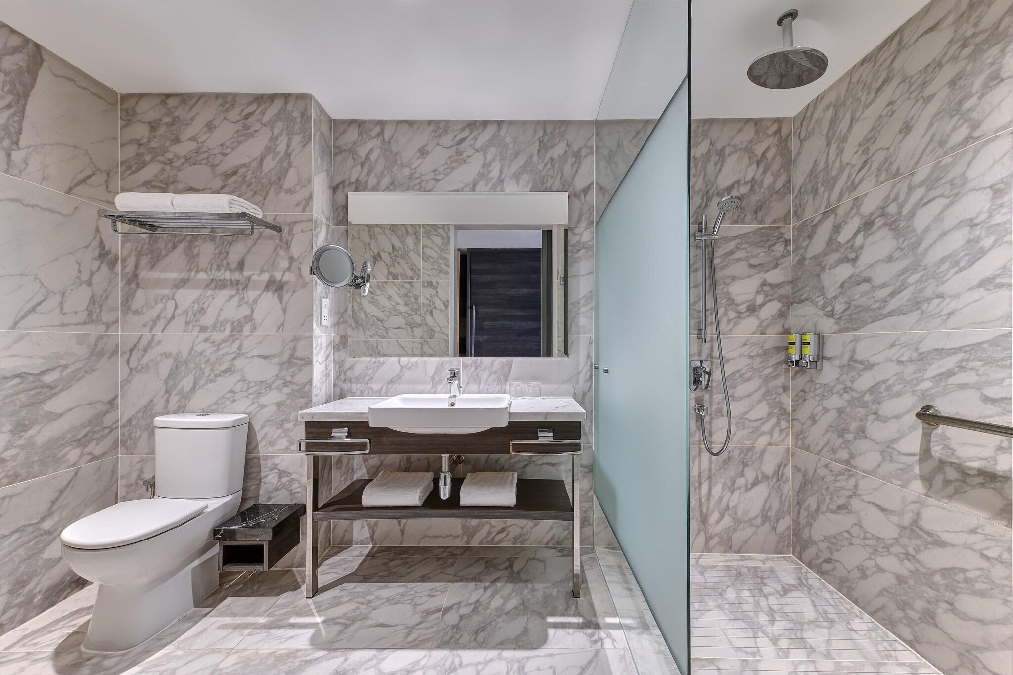 Studio King Size Bed