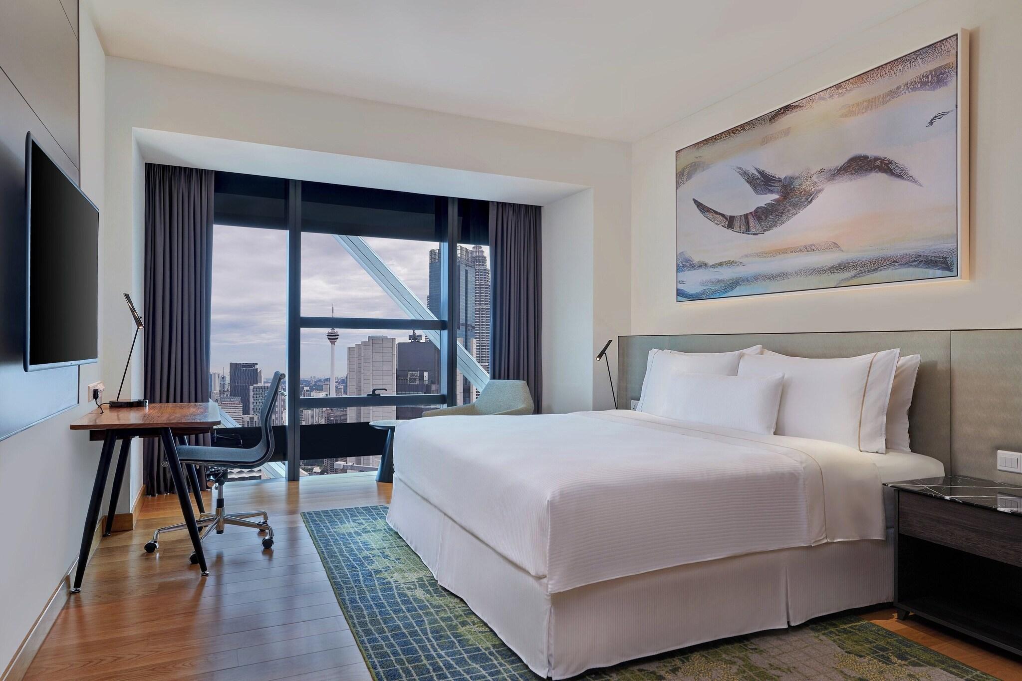 Studio King Size Bed