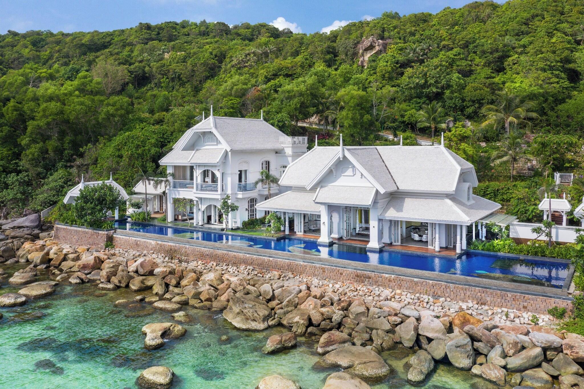 House with Double Bed