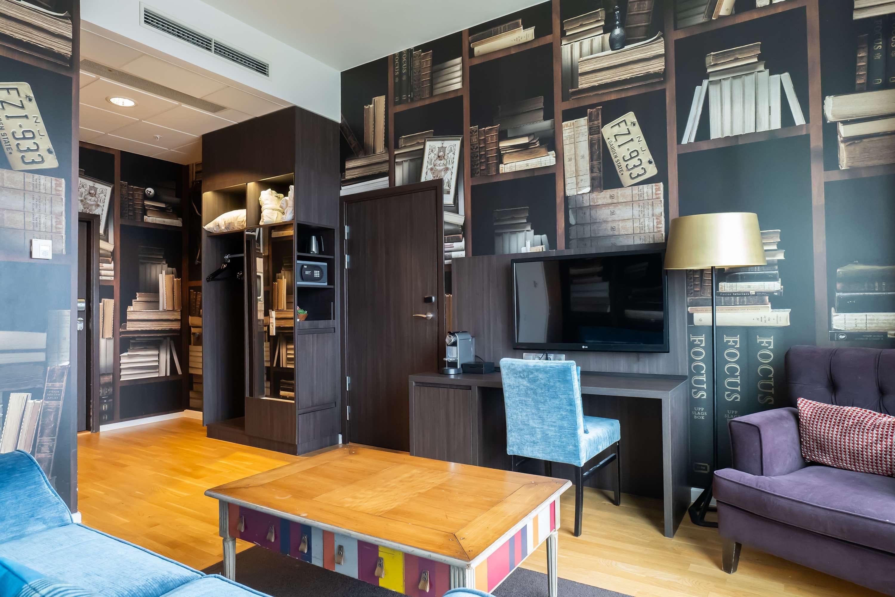 Junior Suite King Size Bed