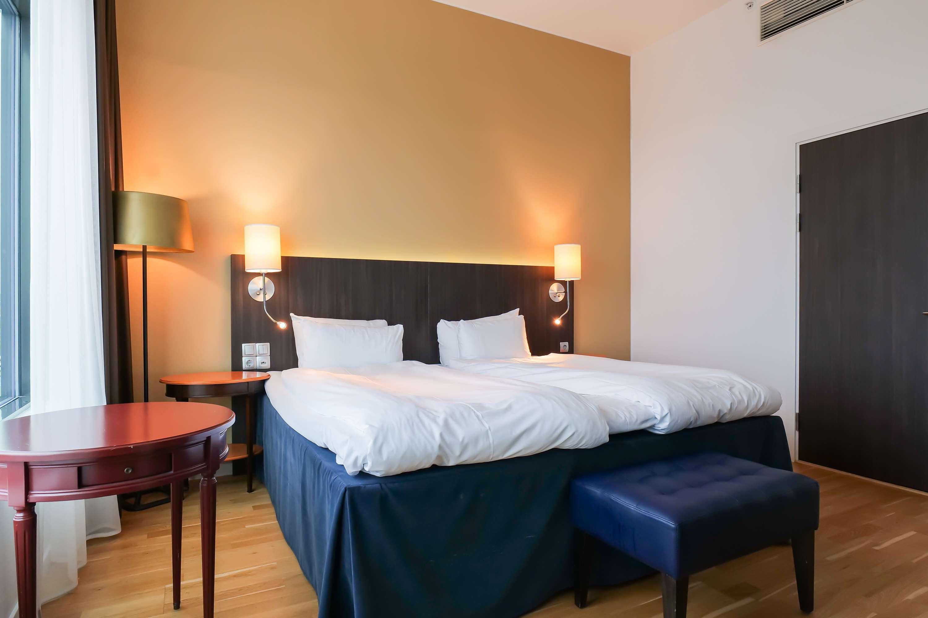 Junior Suite King Size Bed