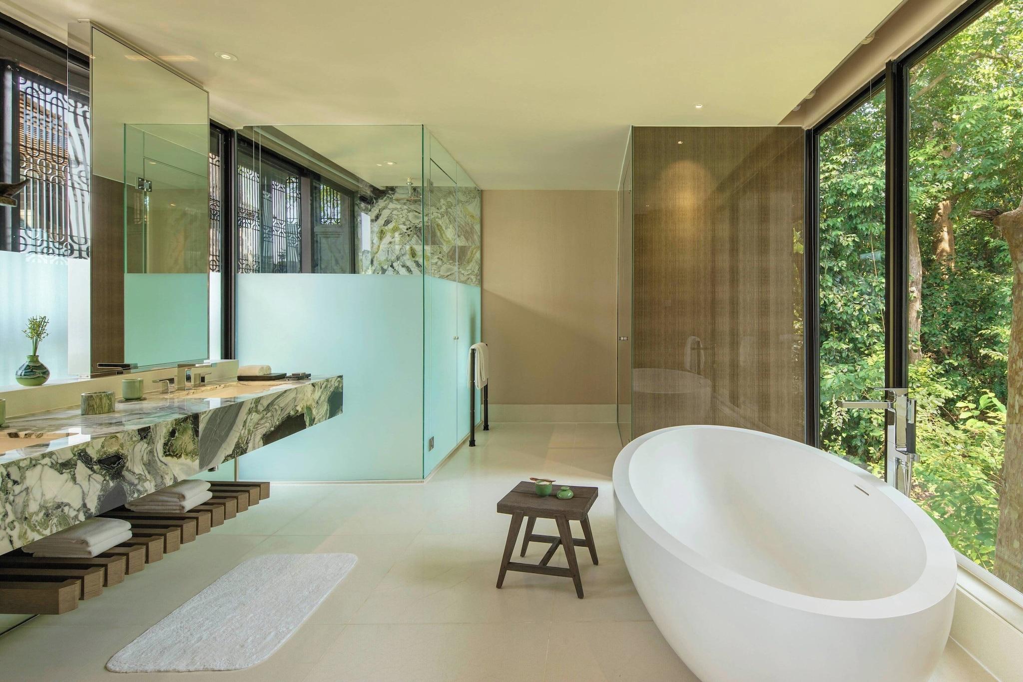 Villa Garden View King Bed