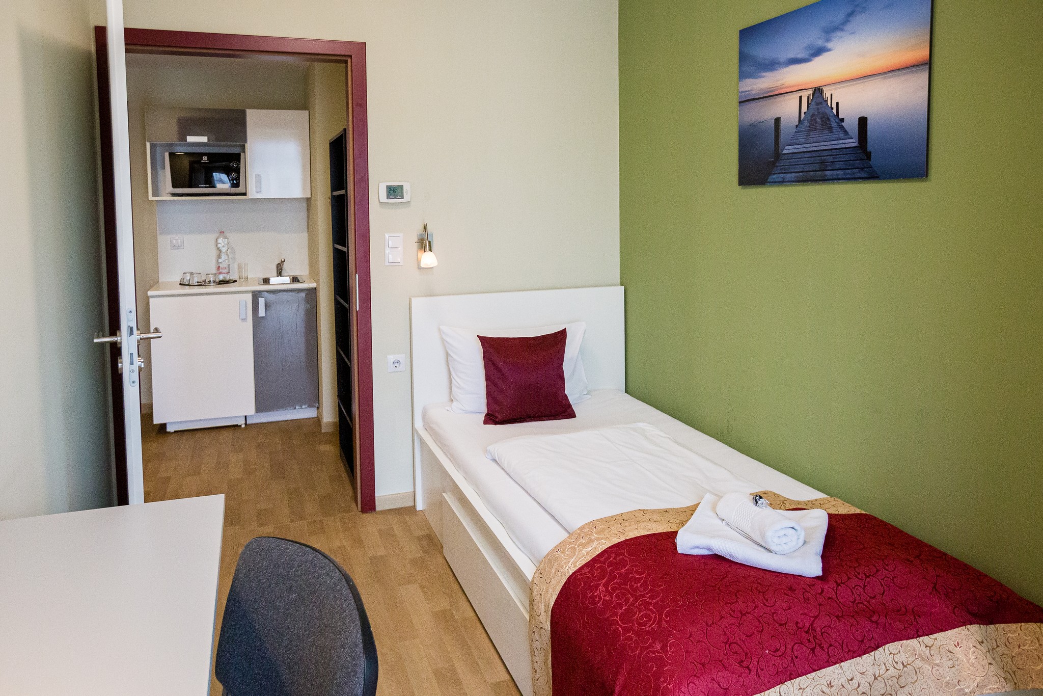 Apartment Two Bedrooms with Kitchenette