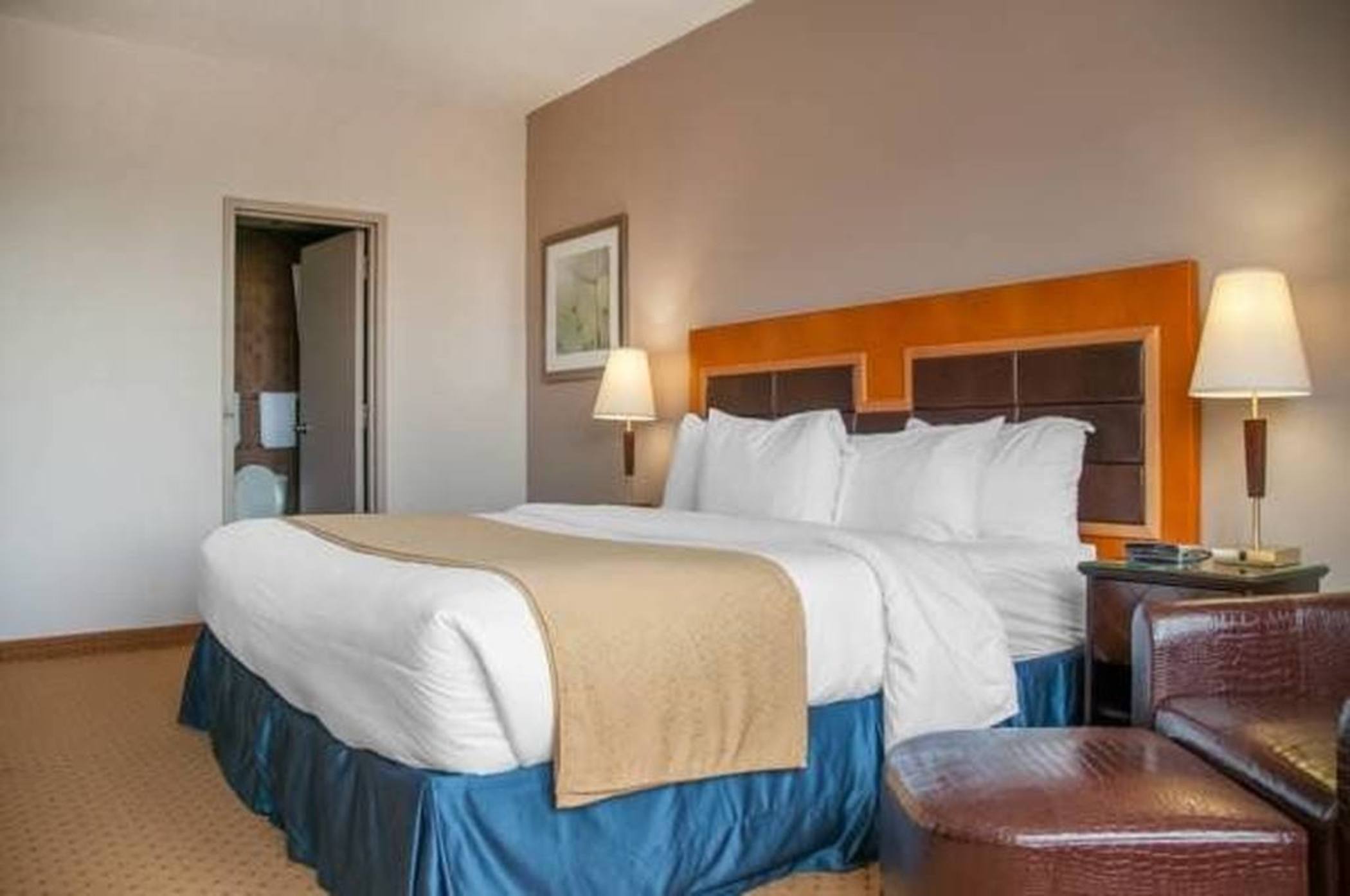 Double Business King Bed