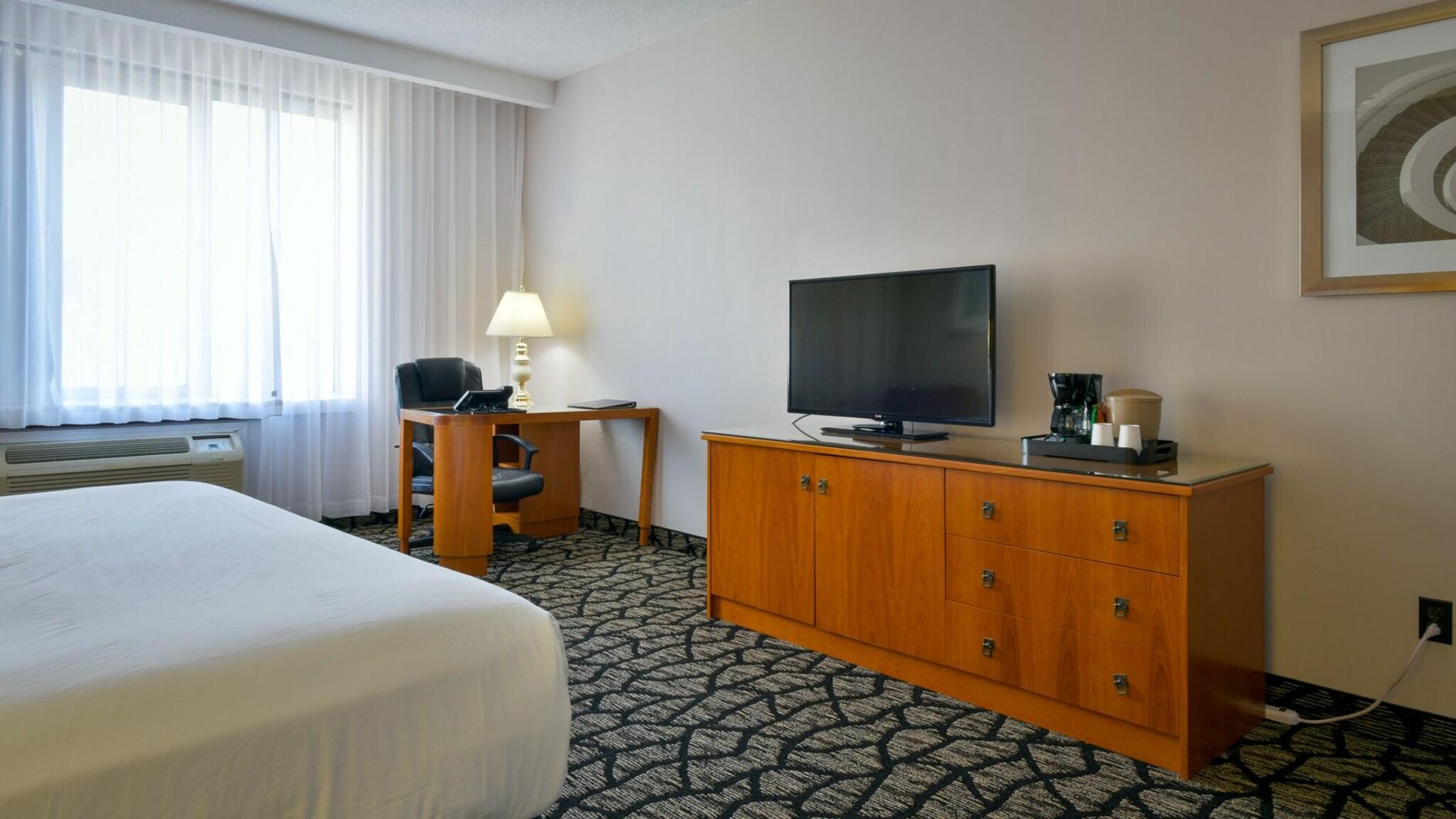 Suite Deluxe King Bed