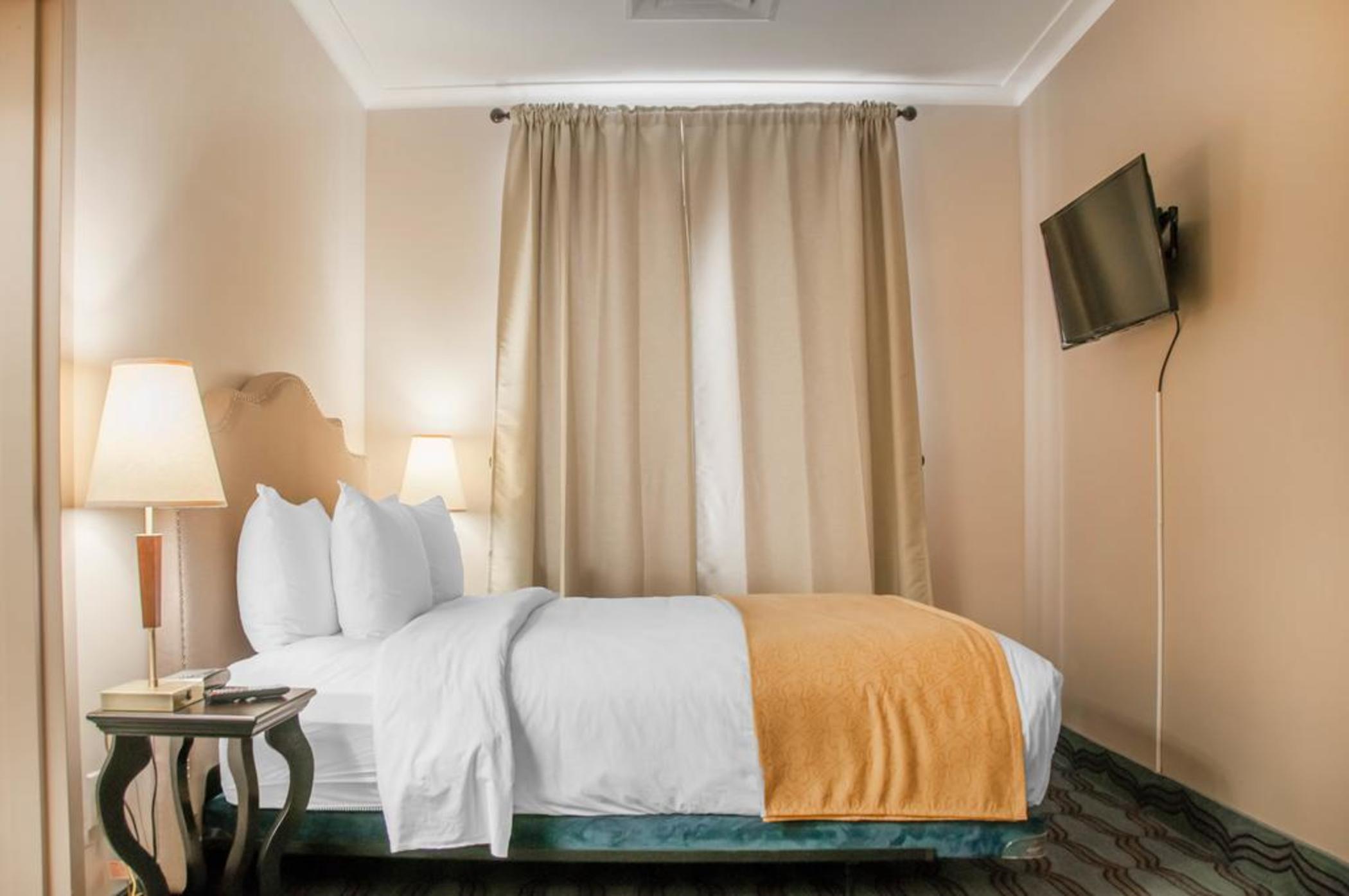 Double Queen Size Bed