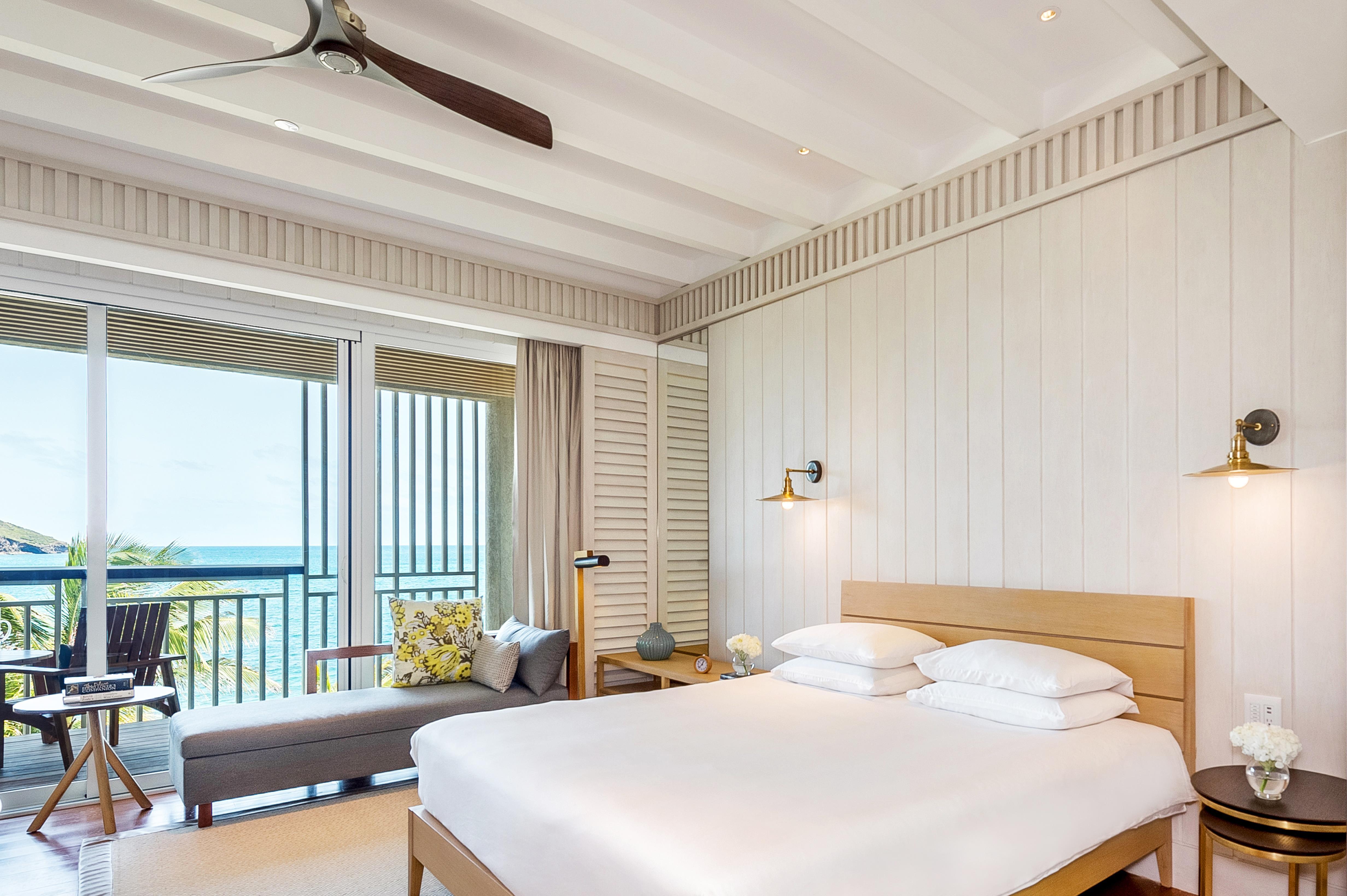 Double Sea View King Bed