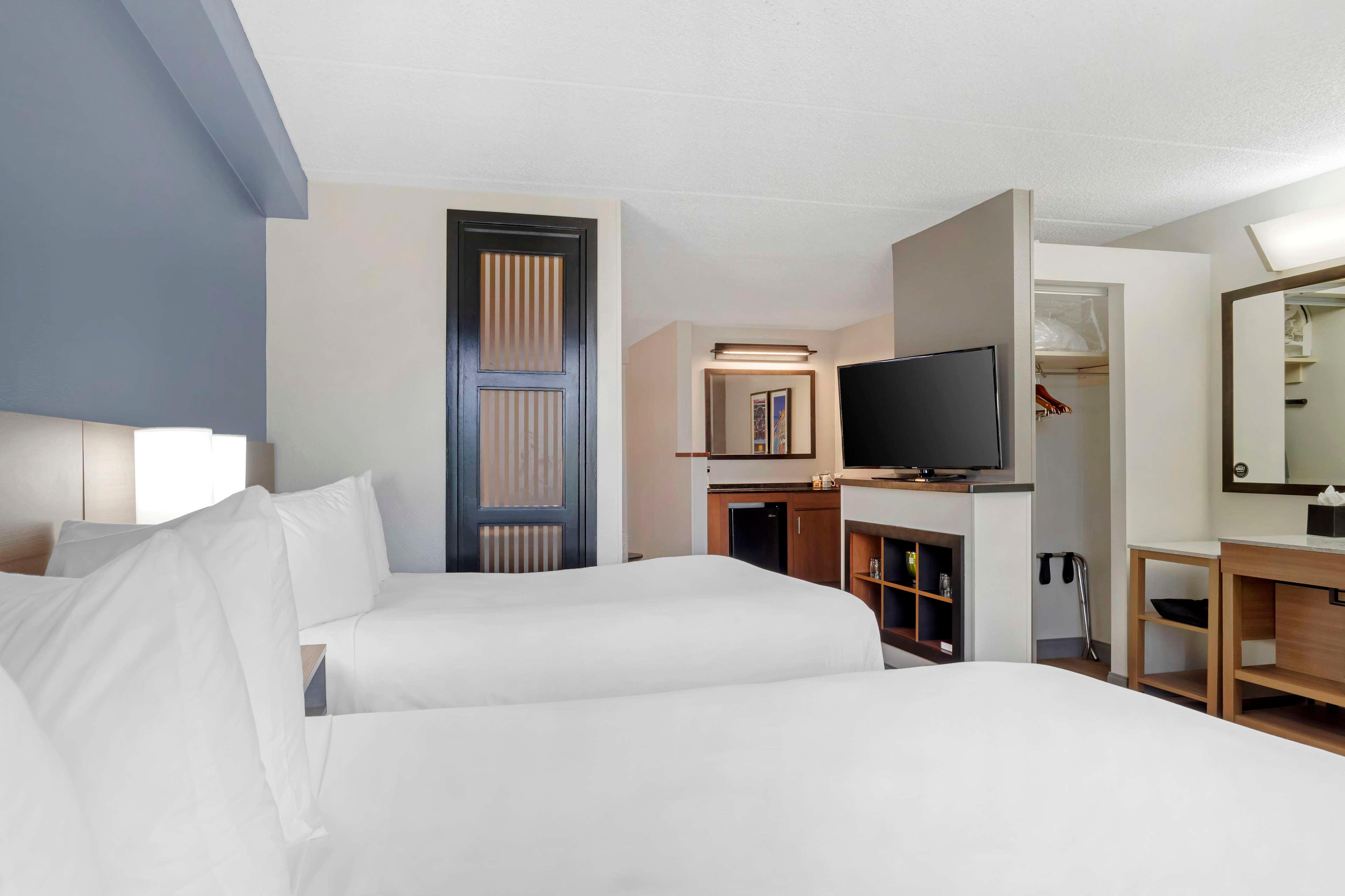 Room Two Double Beds