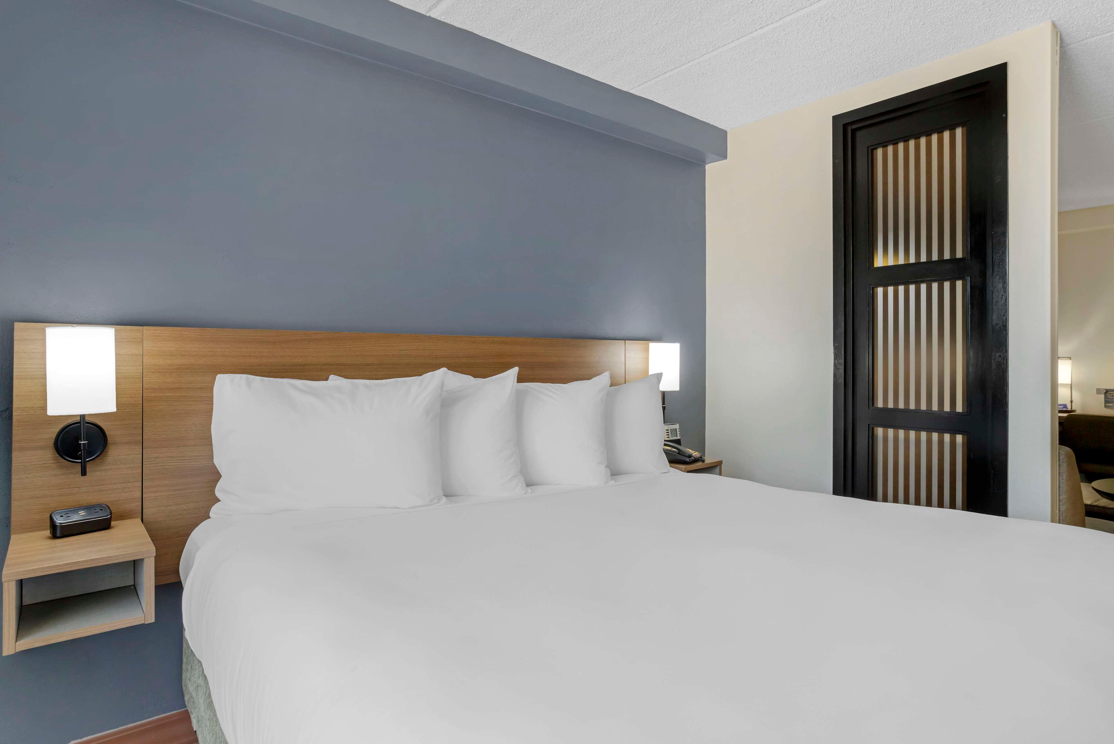 Double King Size Bed
