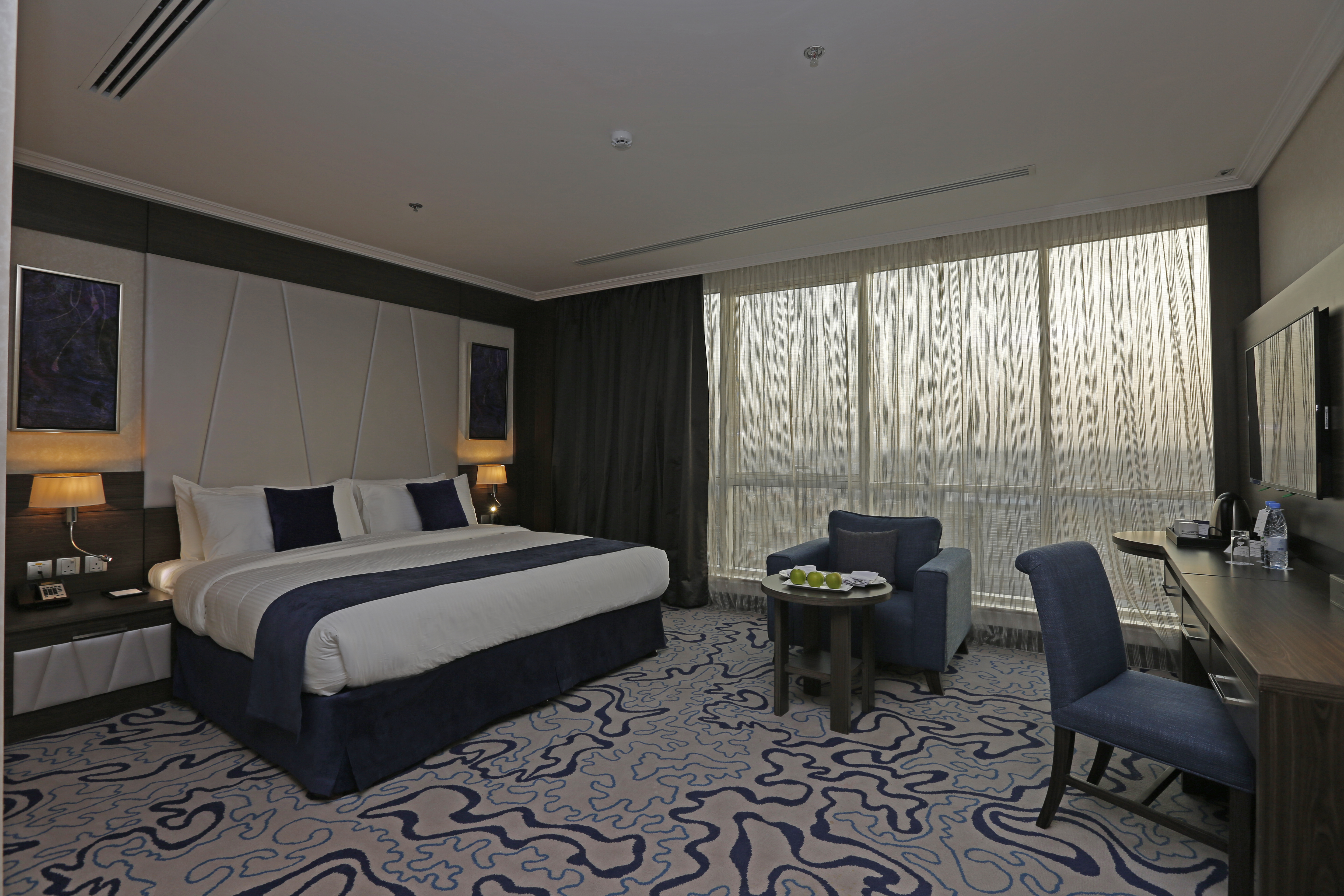 Junior Suite King Size Bed