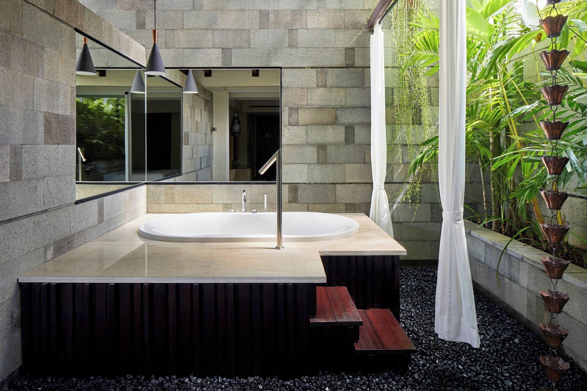 Suite King Bed One Bedroom 