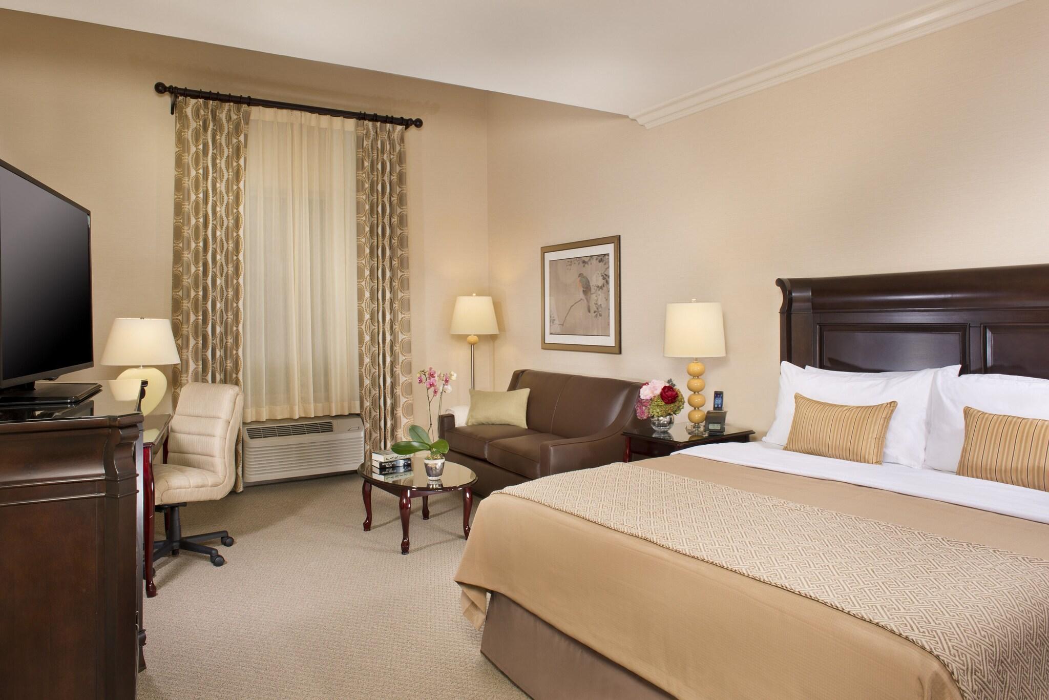 Suite Two Queen Beds