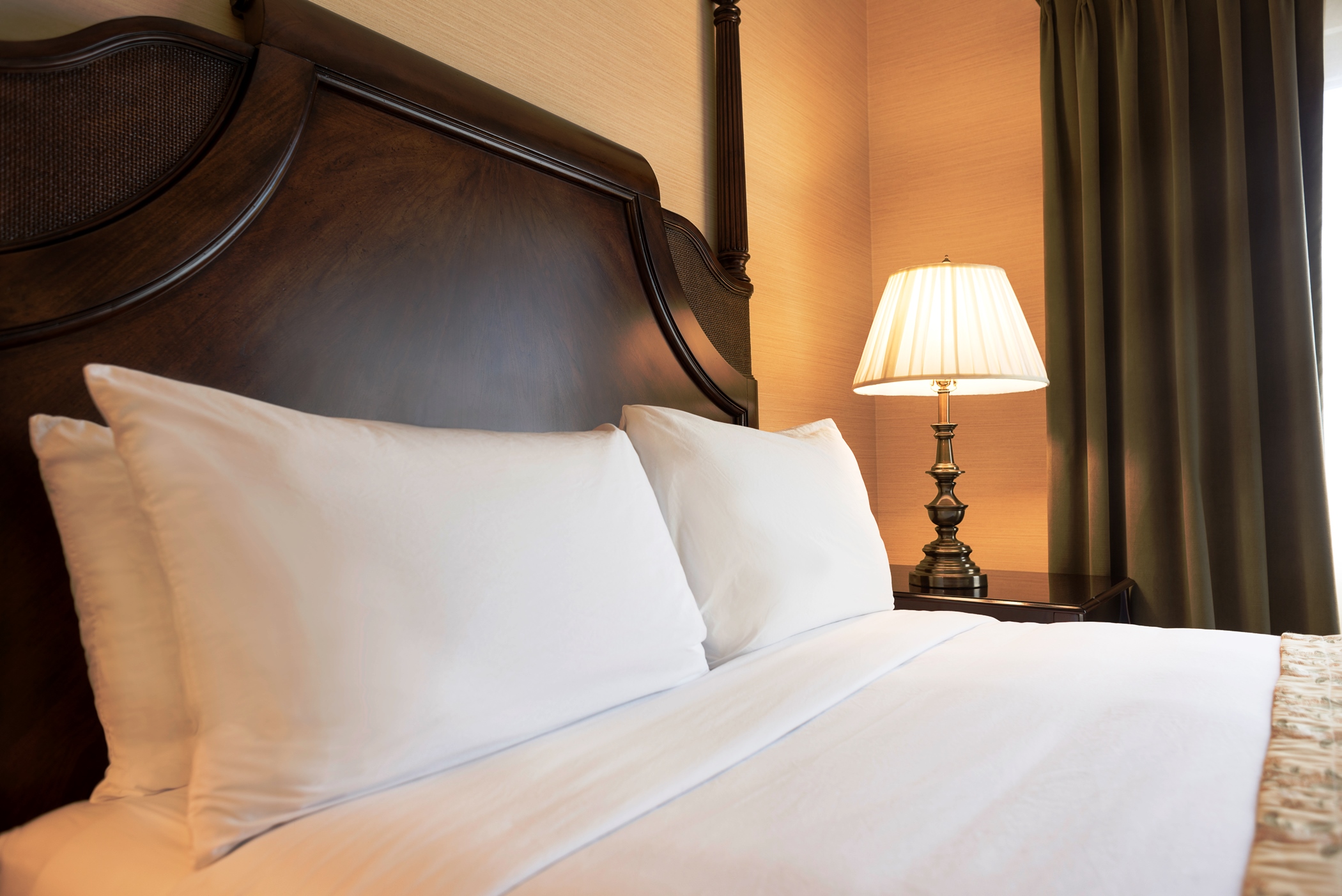 Studio Two Queen Beds