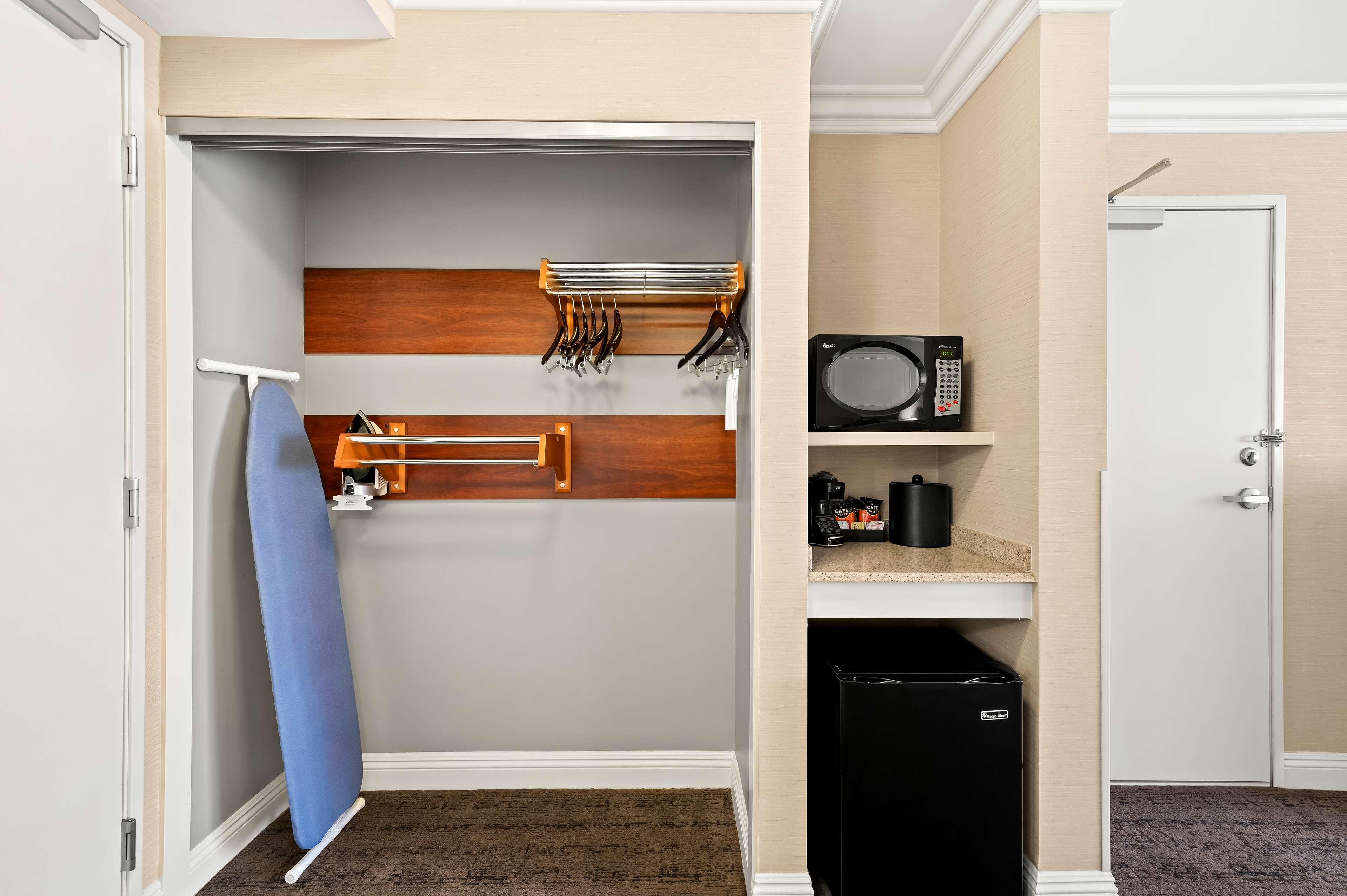 Room Accessible-two Queen Beds