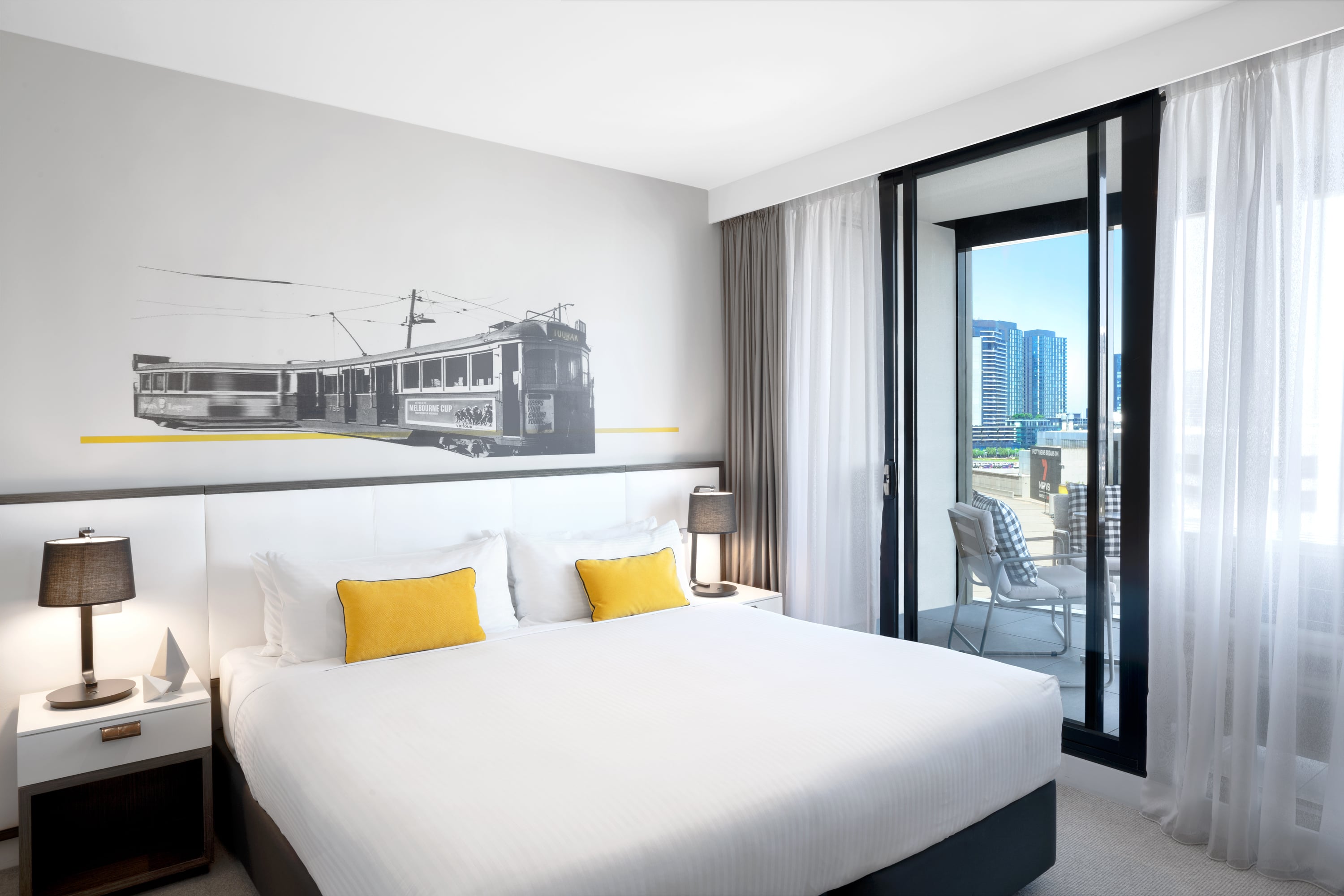 Suite Deluxe King Bed