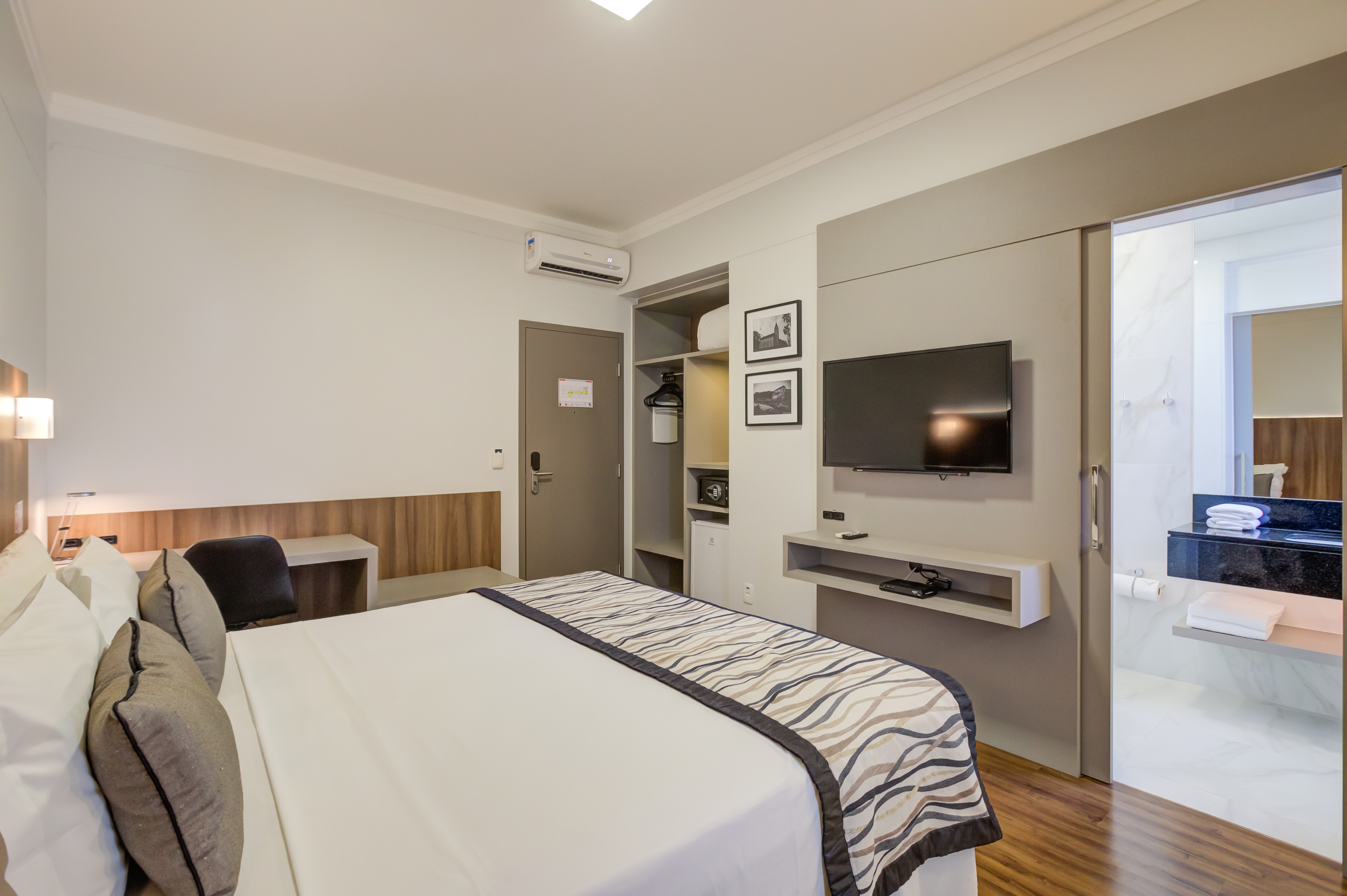 Single Deluxe Superior