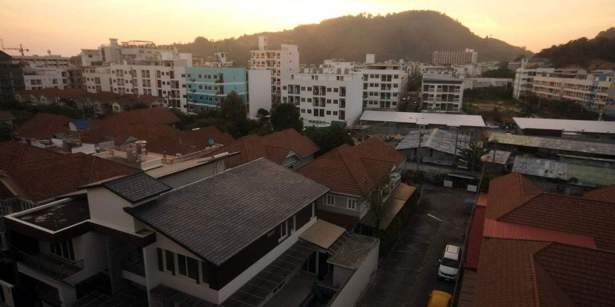 Twin Deluxe Mountain View