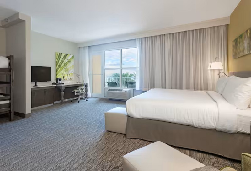 Junior Suite King Size Bed