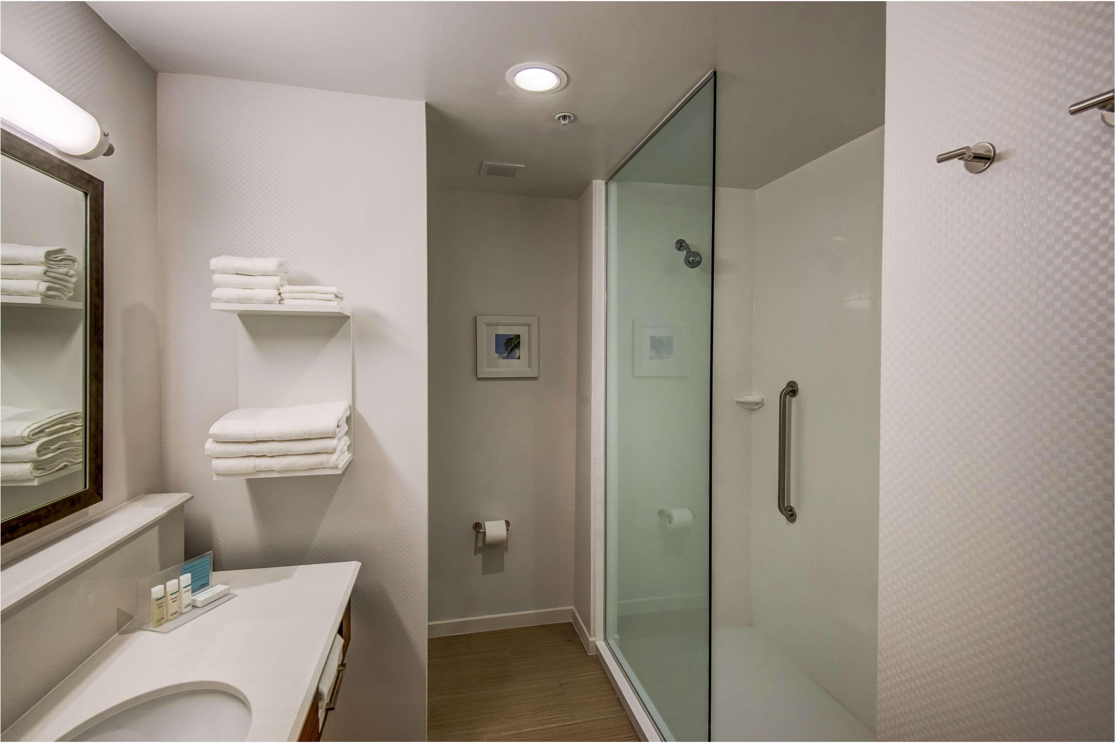 Double King Bed Non Smoking