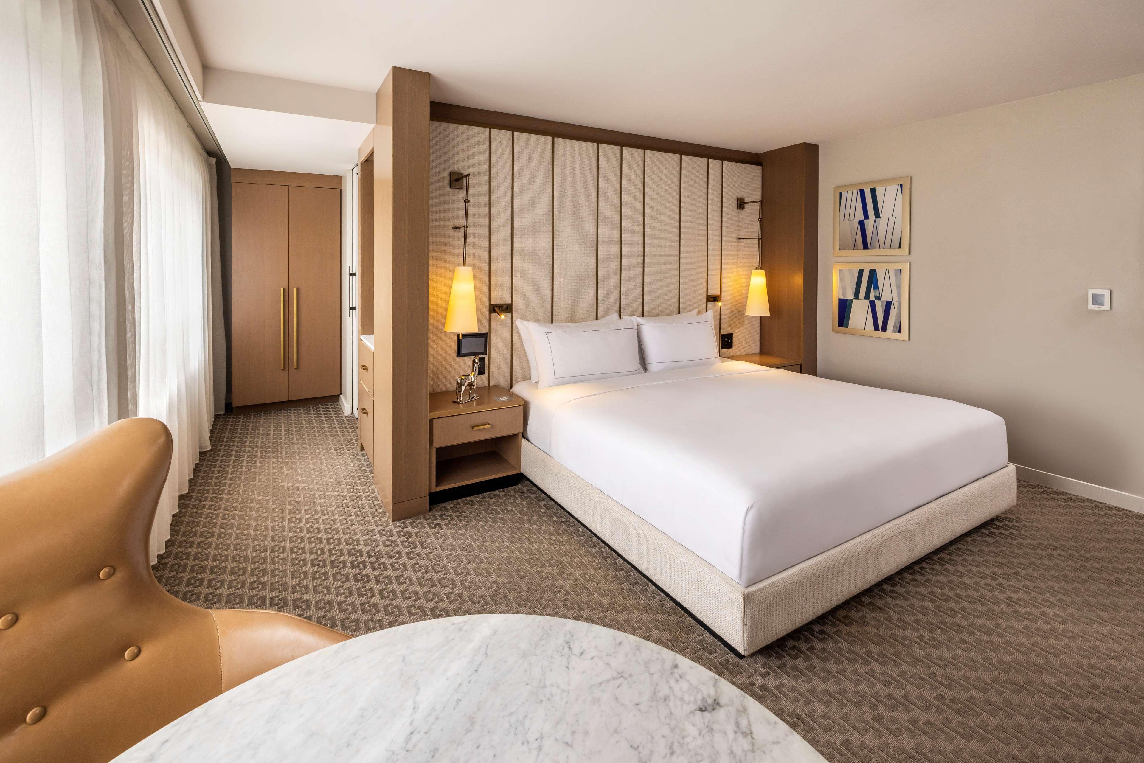 Double Deluxe King Bed