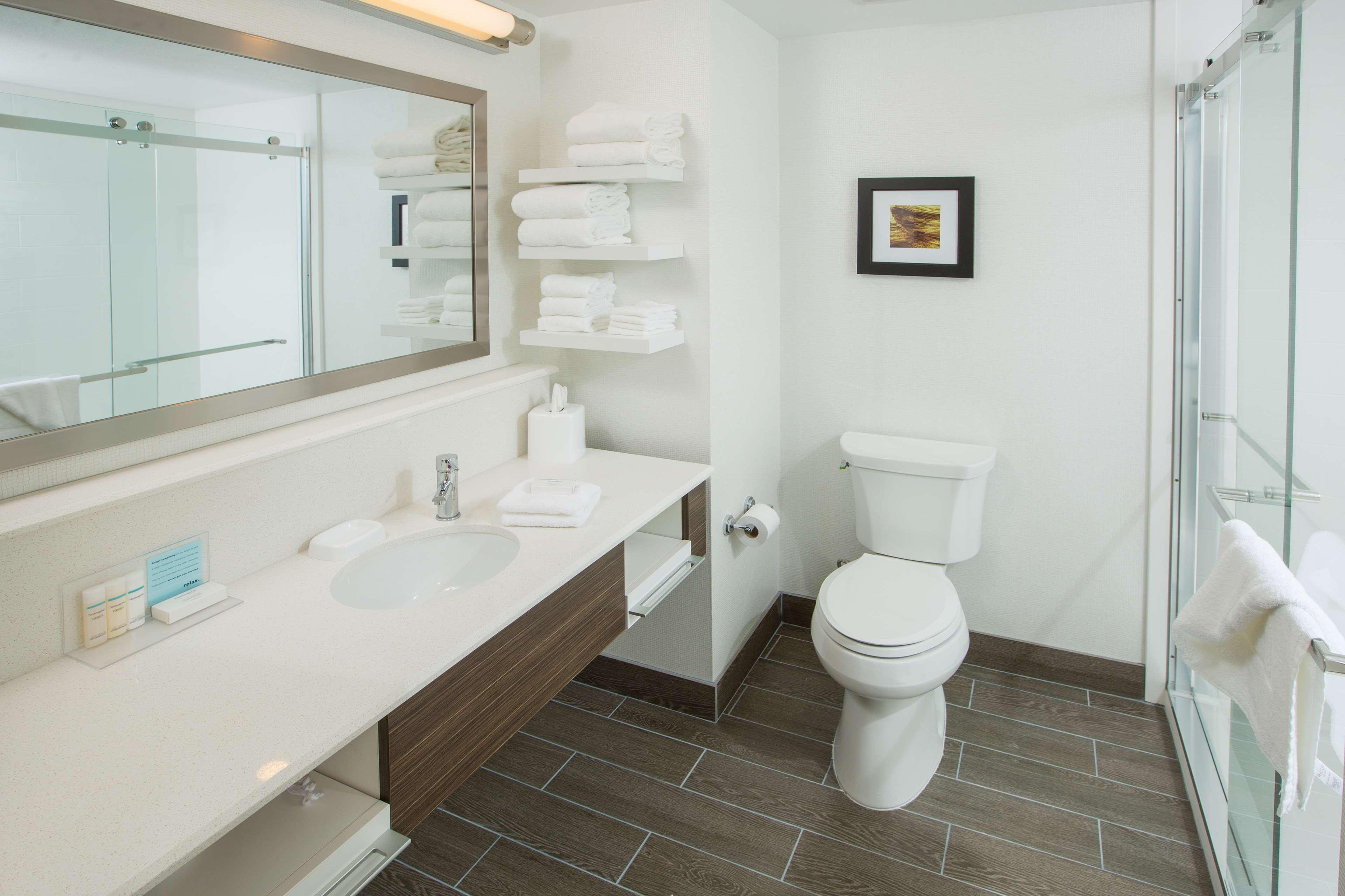 Double King Bed Non Smoking