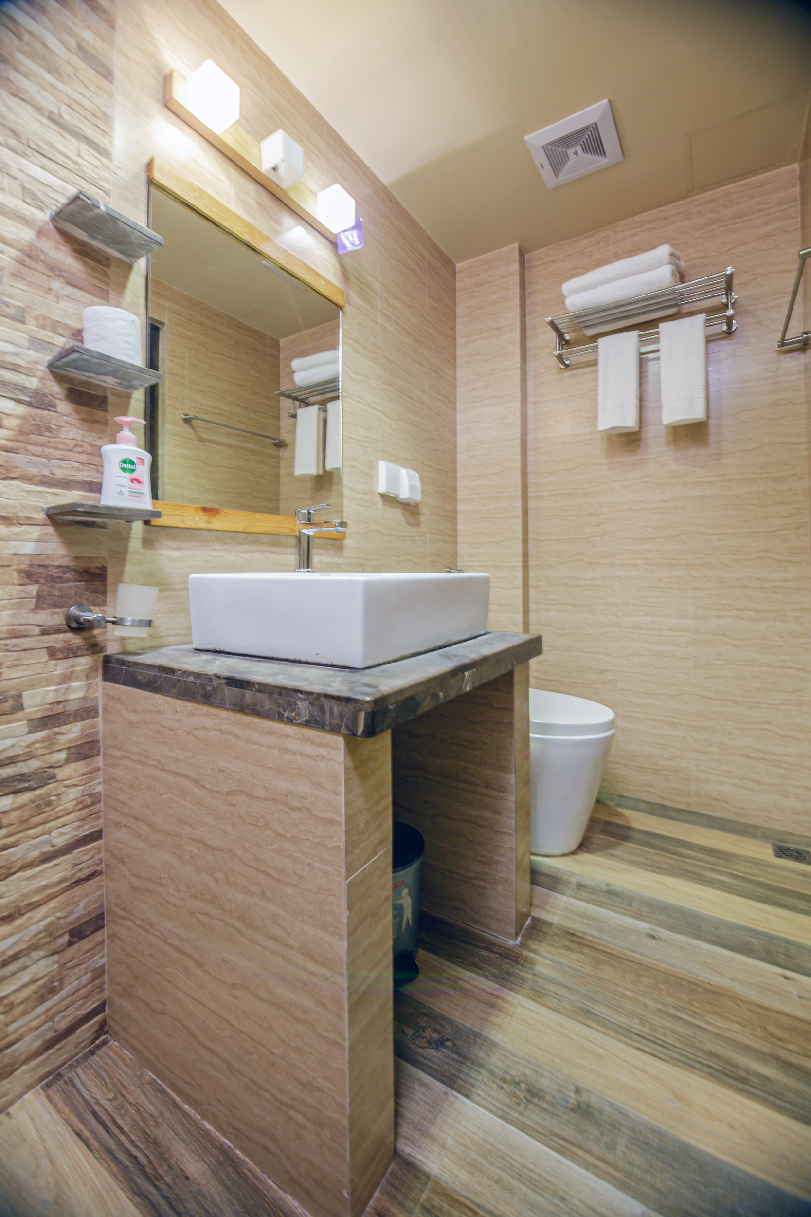 Twin Deluxe with Balcony