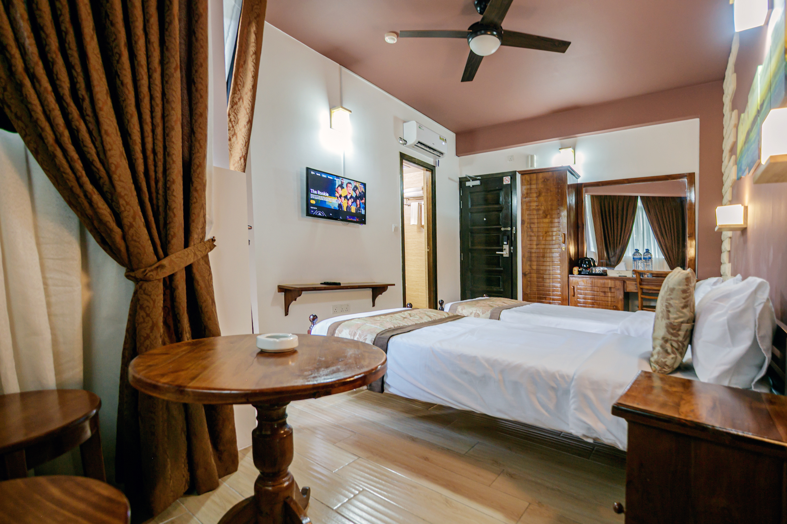 Twin Deluxe with Balcony