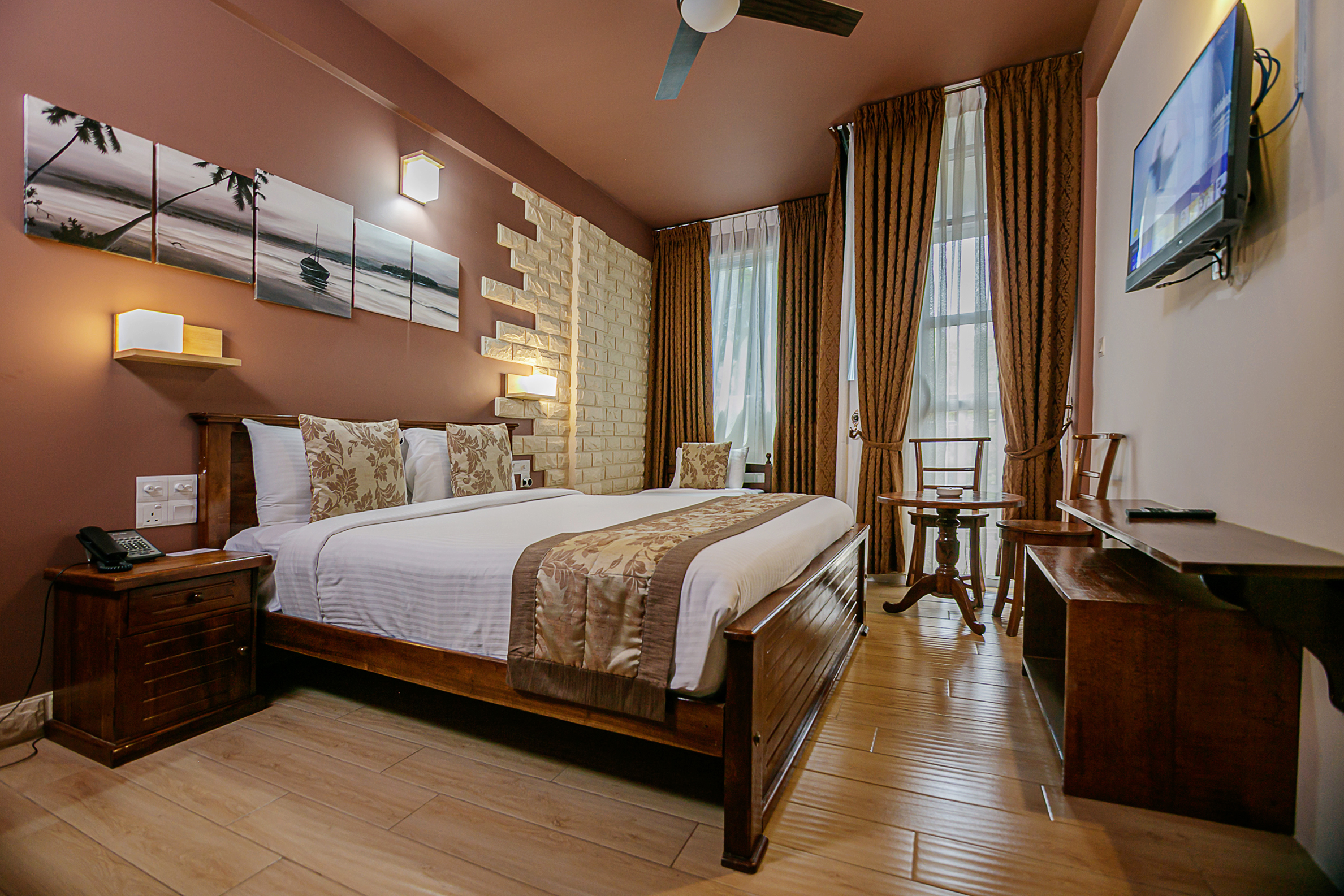 Double Deluxe One Bed