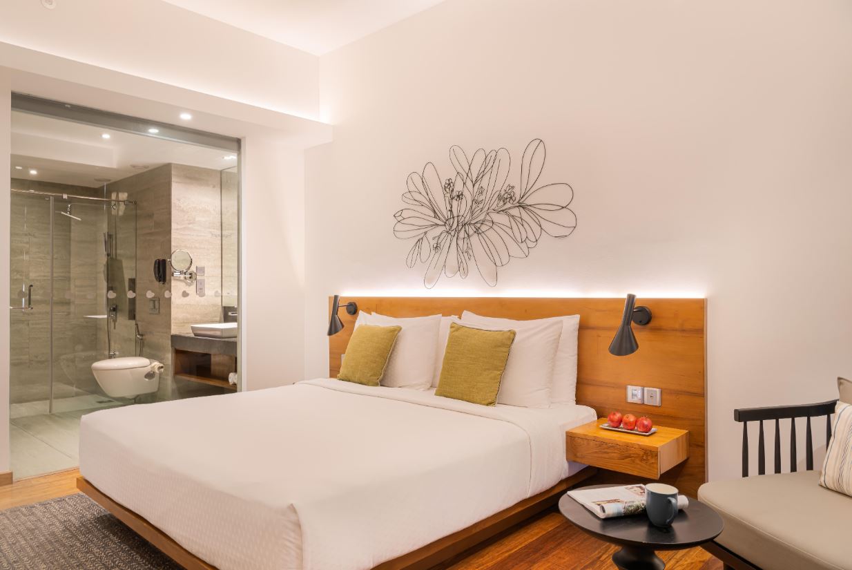 Studio King Size Bed