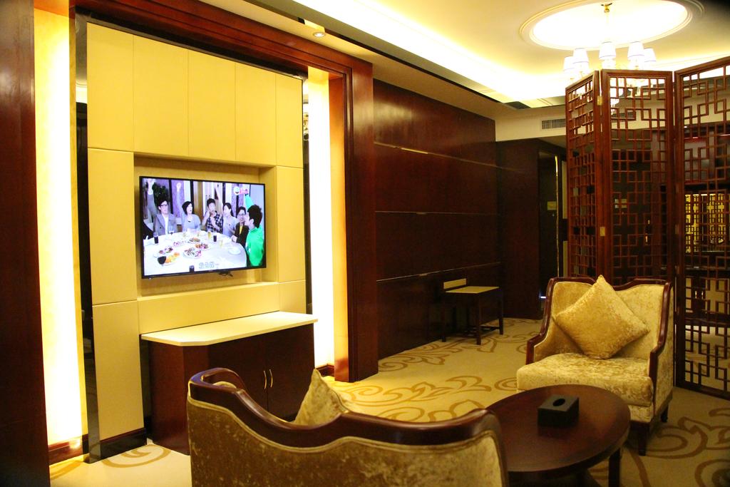 Suite Deluxe with Balcony