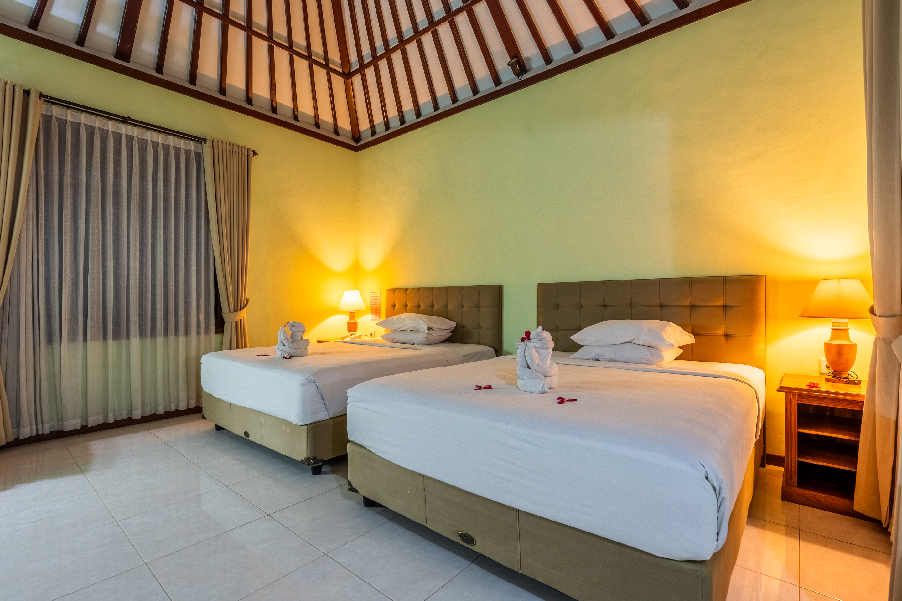 Twin Executive 2 Double Beds