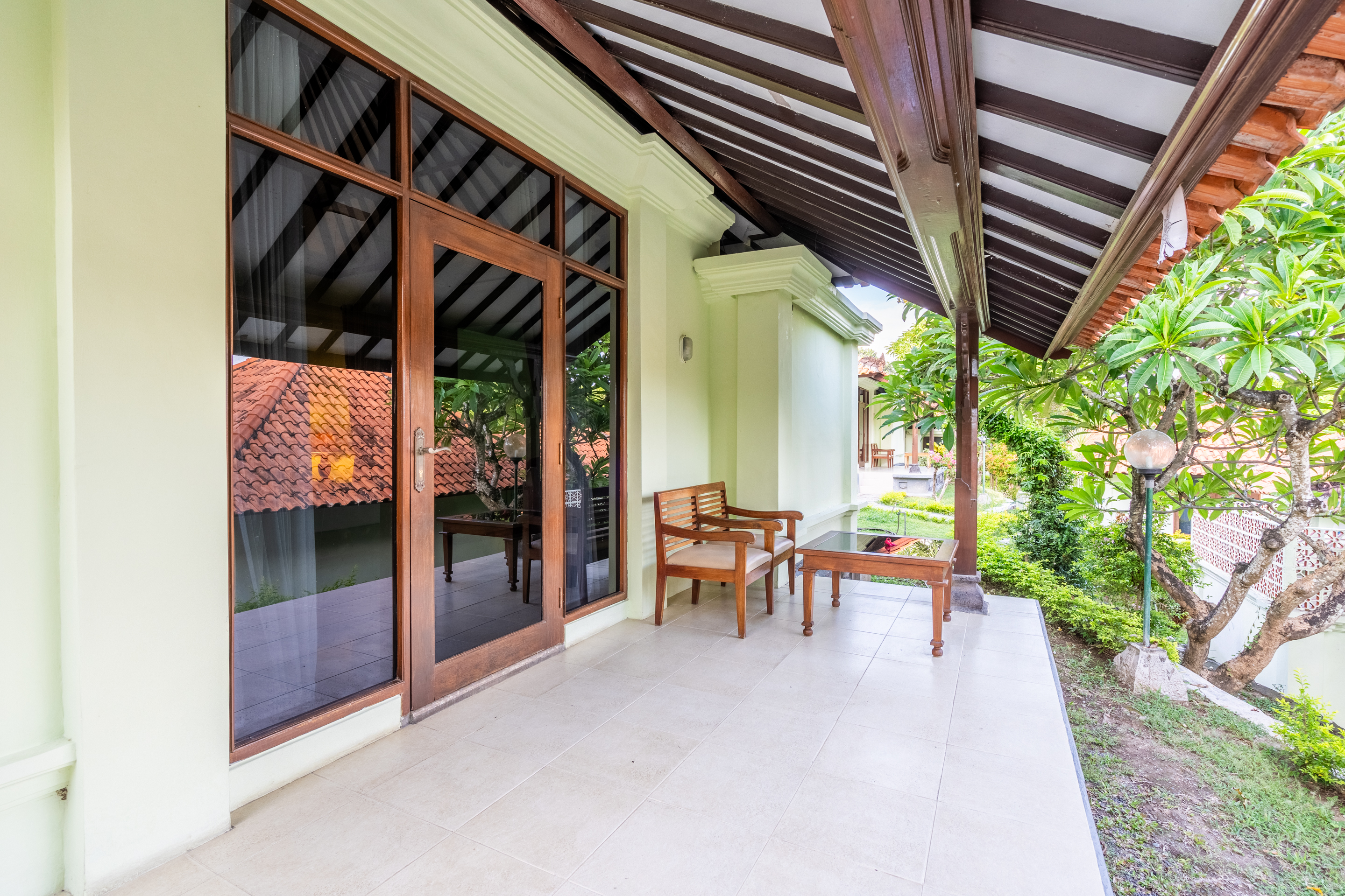 Twin Executive 2 Double Beds